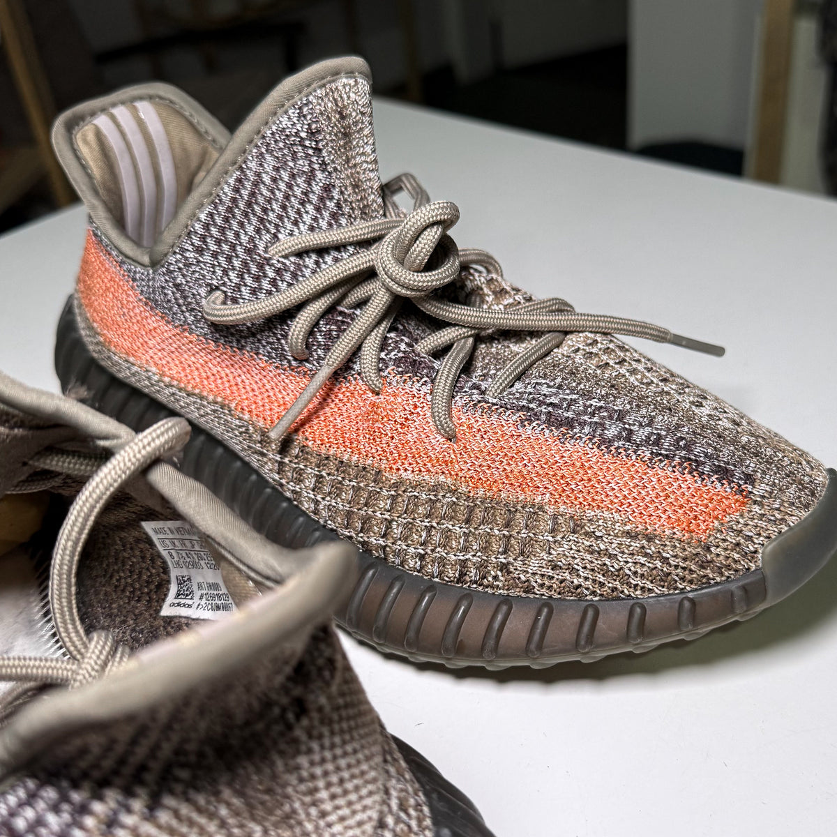 Adidas Yeezy 350 v2 ‘Ash Stone’ 2021 - Recondicionado