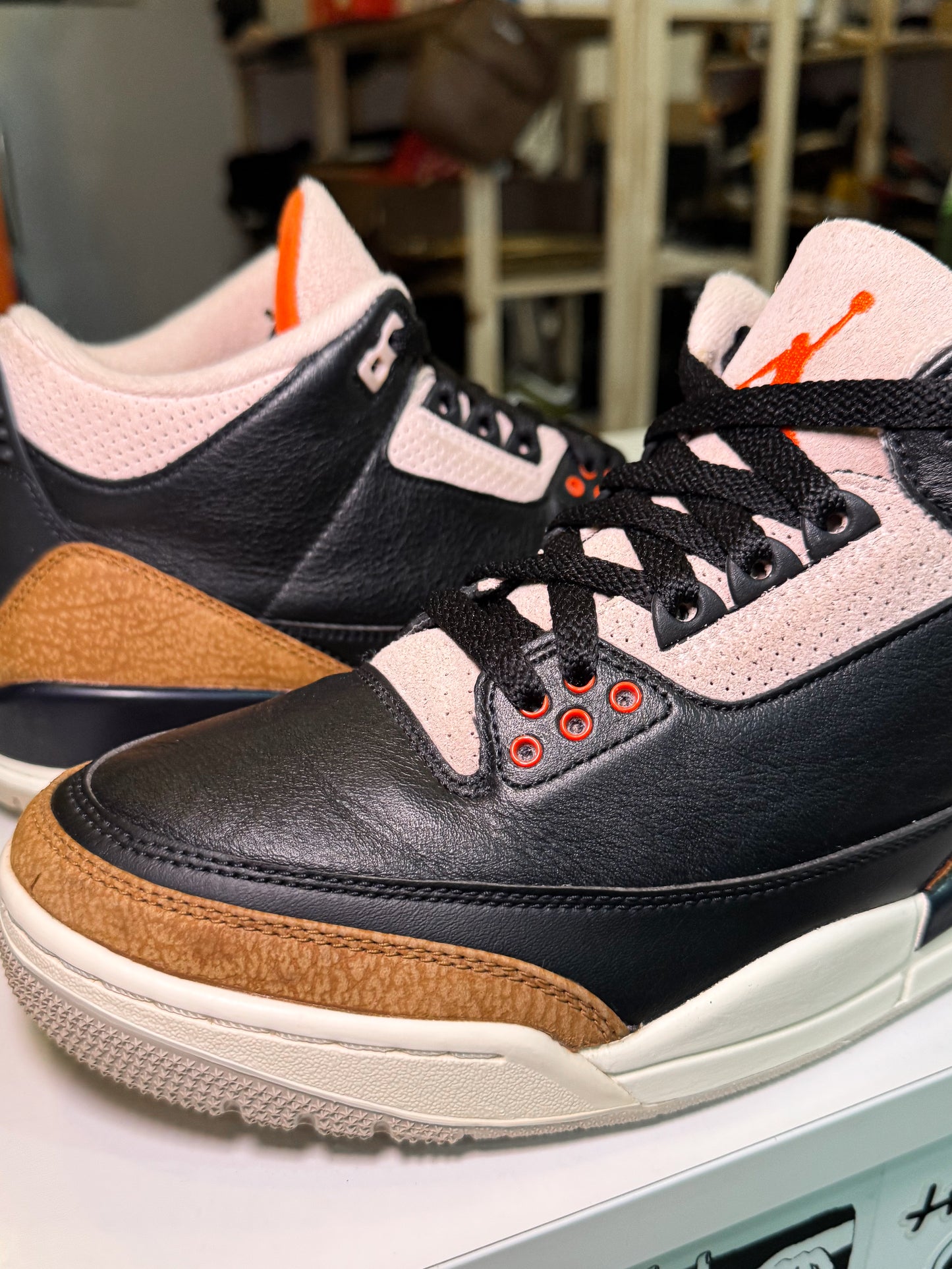 Air Jordan 3 Retro ‘Desert Elephant’ 2022 - Recondicionado
