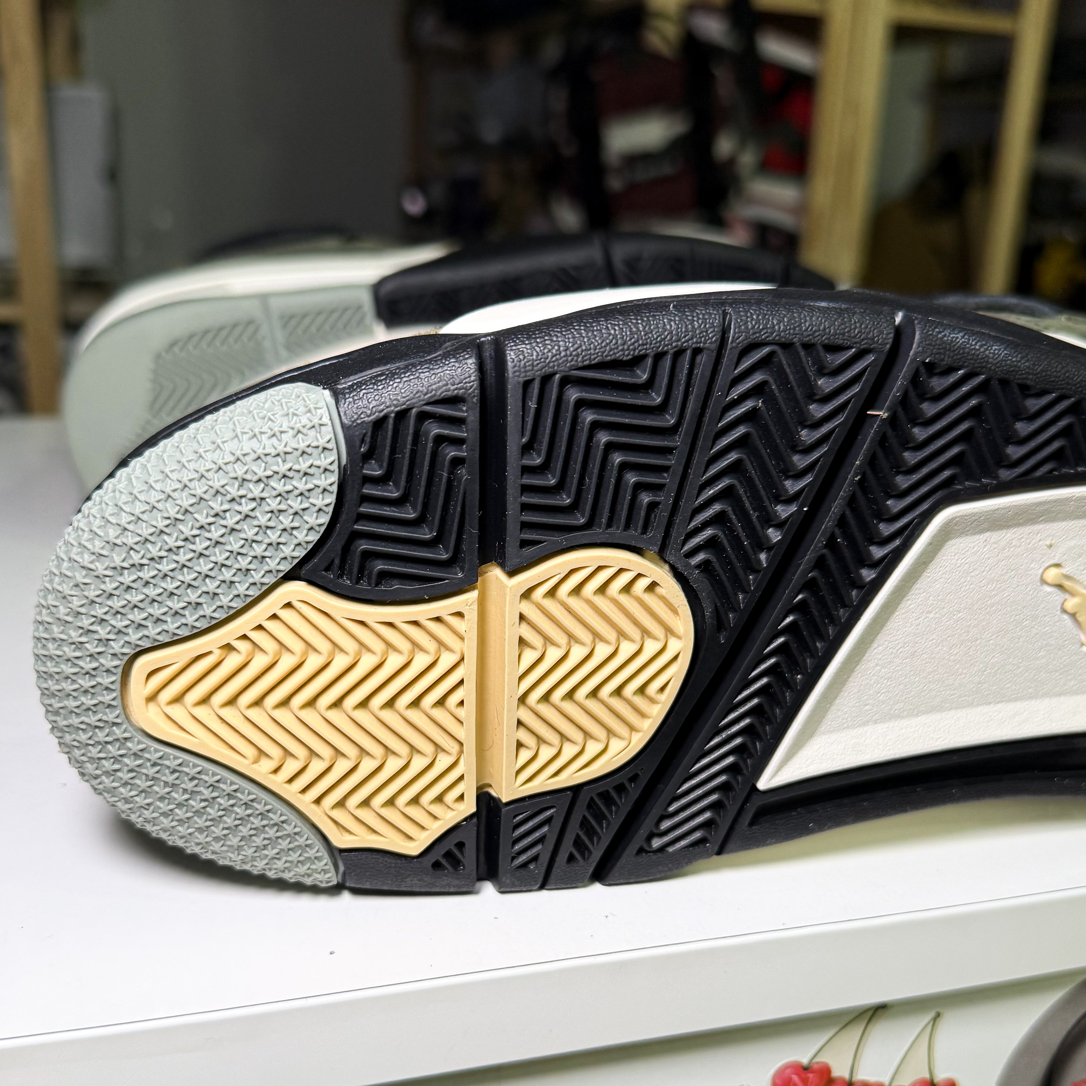 Air Jordan 4 Retro SE Craft 'Medium Olive' 2023 - Recondicionado