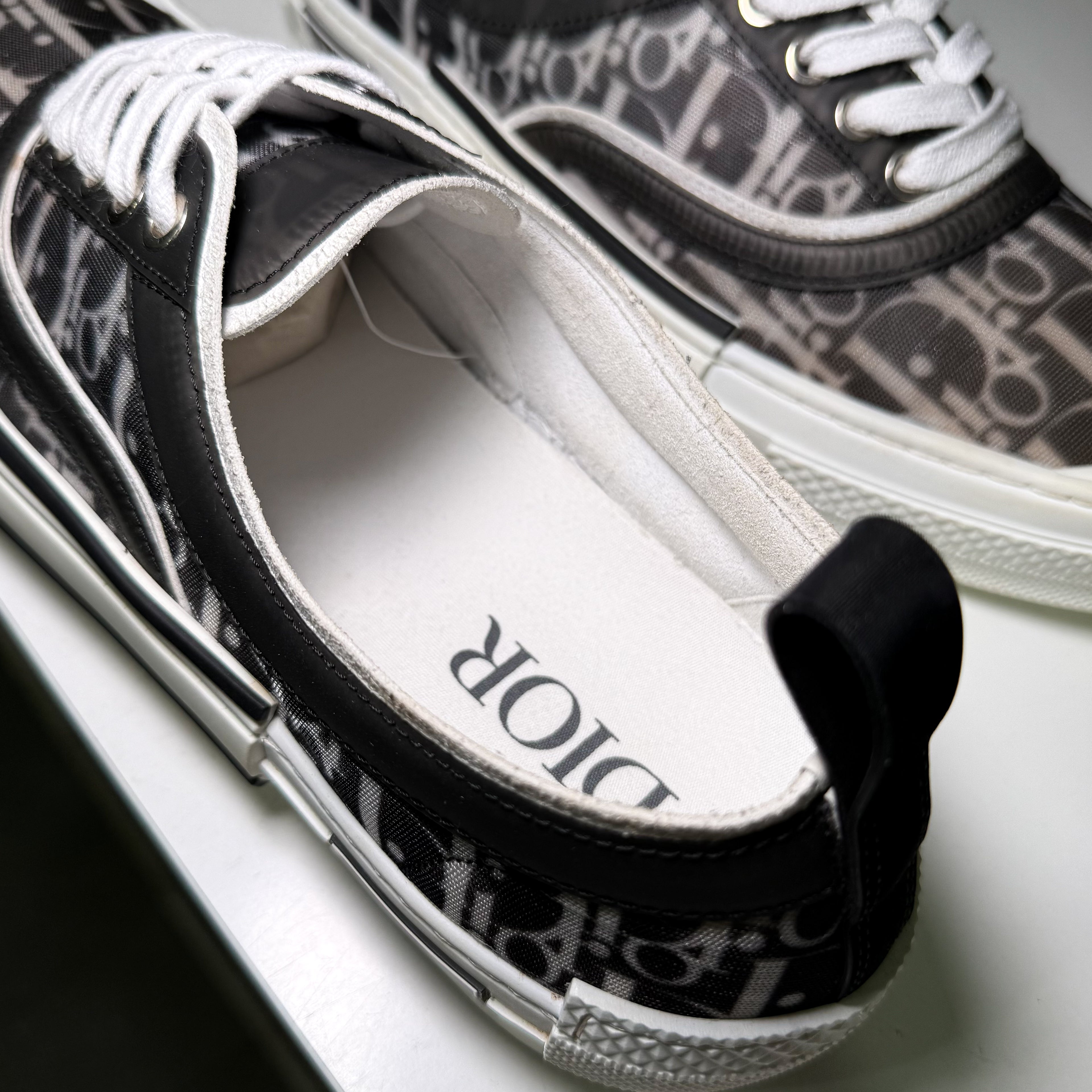 Dior B23 Low ‘Black Oblique Canvas’ 2021 - Recondicionado