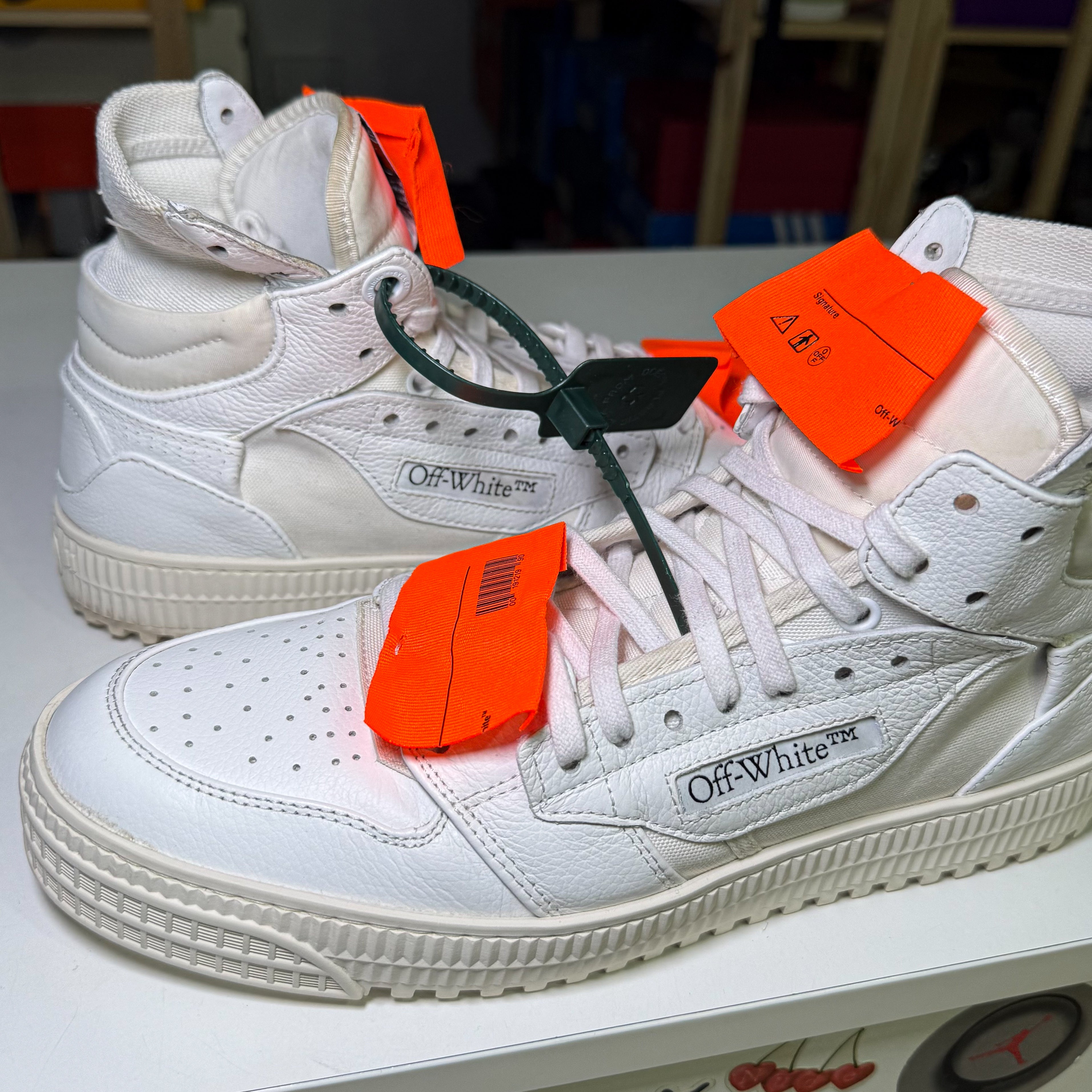 Off White Off Court 3.0 High ‘White Orange’ 2023 - Recondicionado