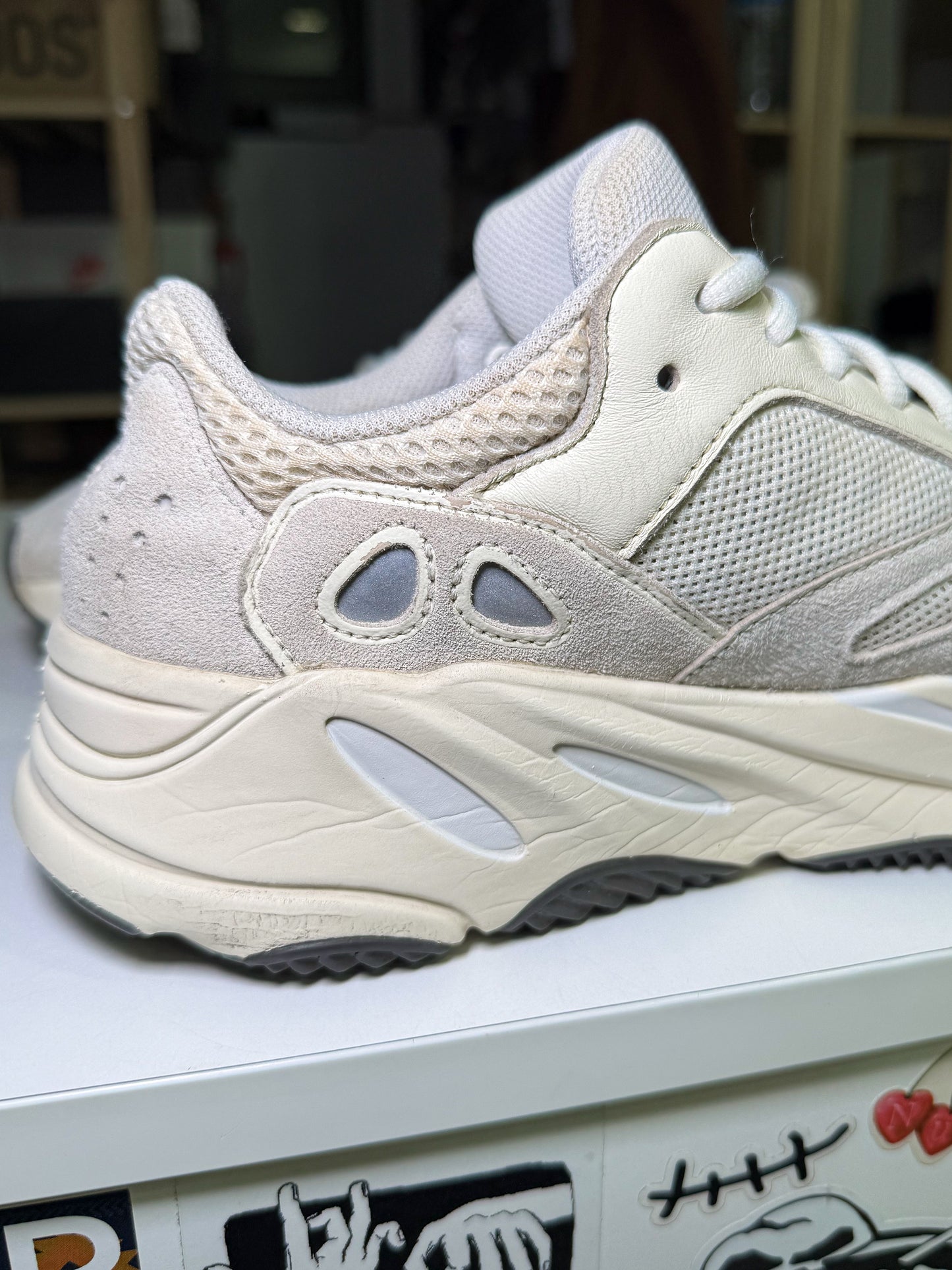 Adidas Yeezy Boost 700 ‘Analog’ 2019 - Recondicionado