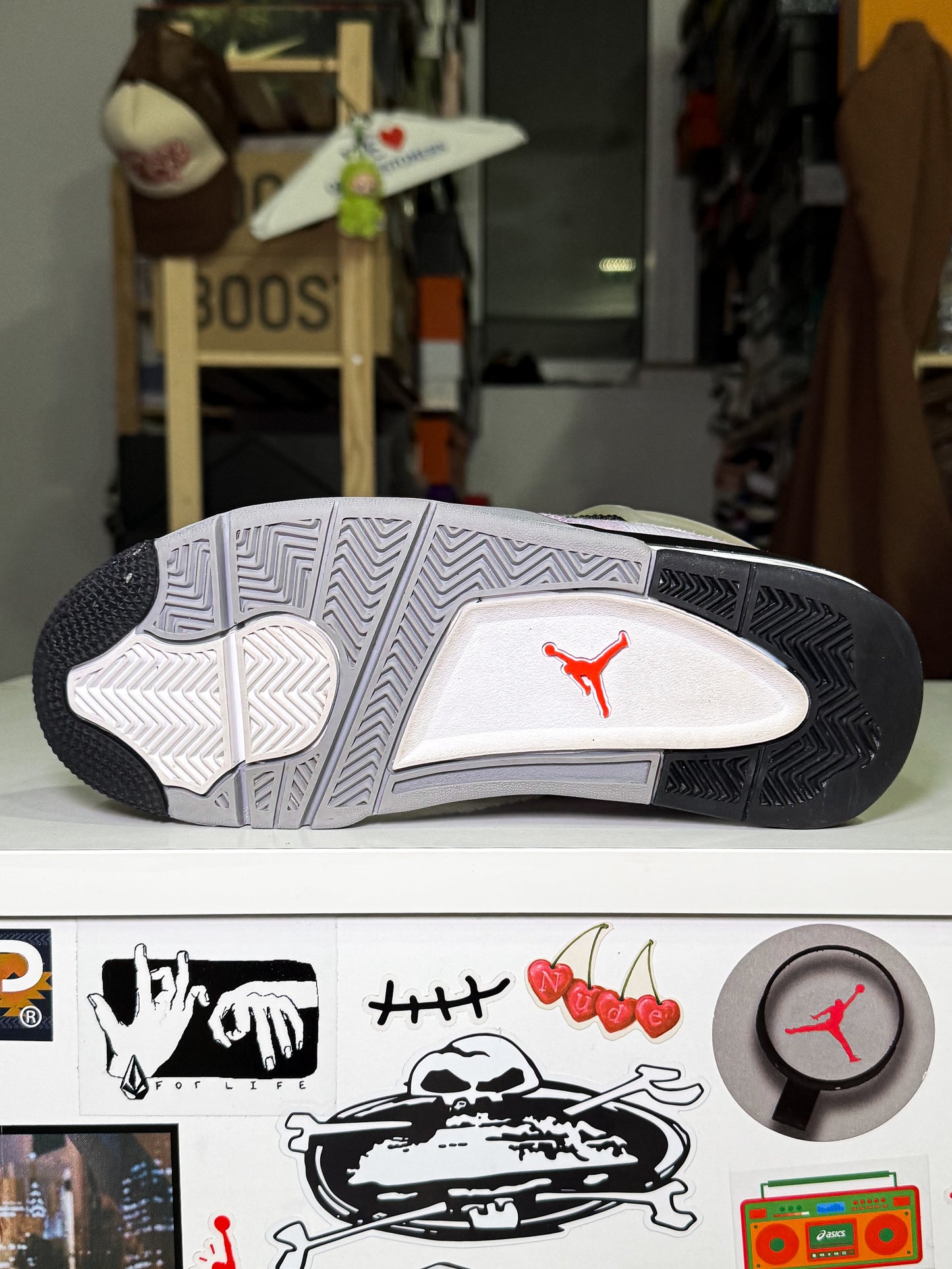 Air Jordan 4 Retro 'Zen Master’ 2022 - Recondicionado