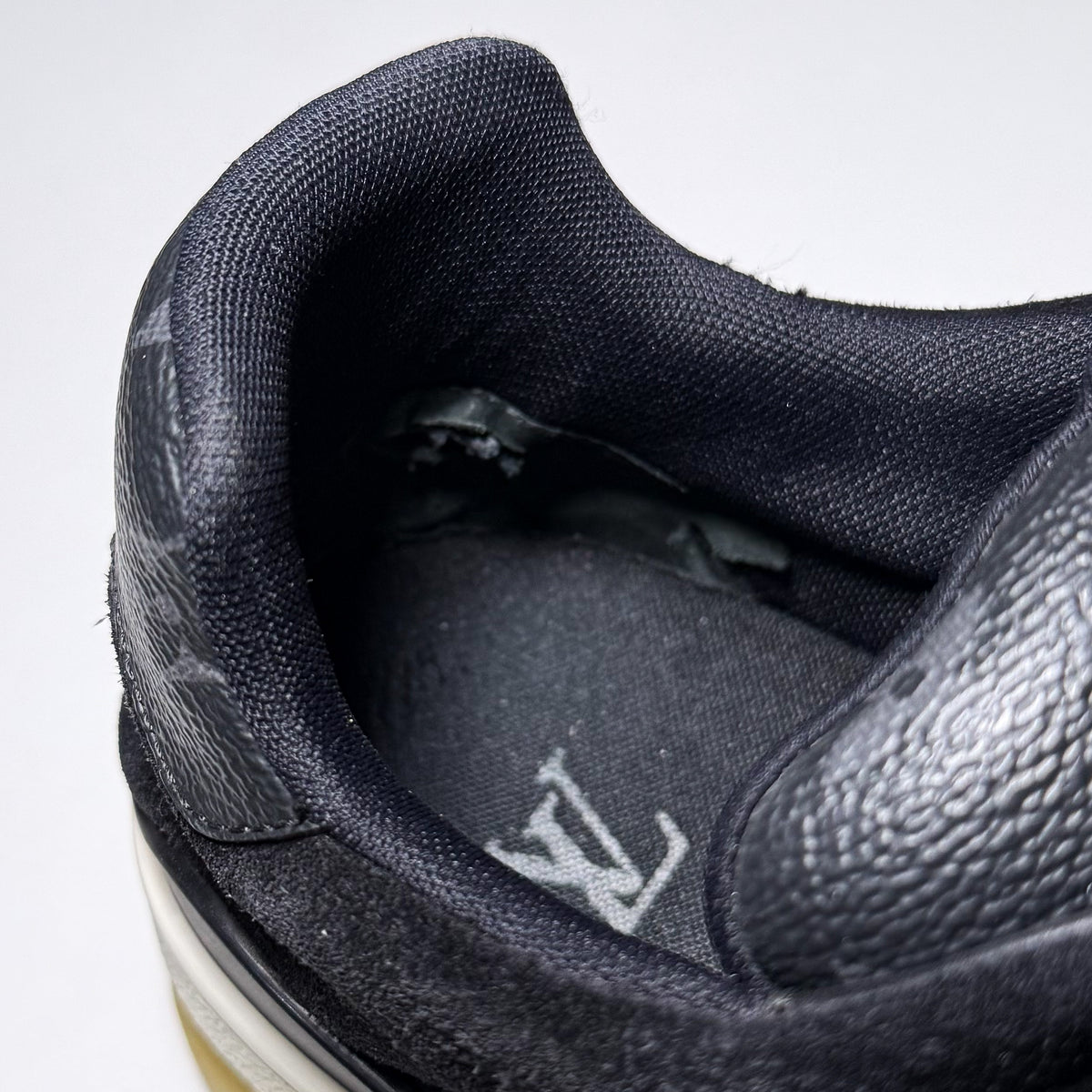 Louis Vuitton LV Trainer Low ‘Black Monogram’ - Recondicionado