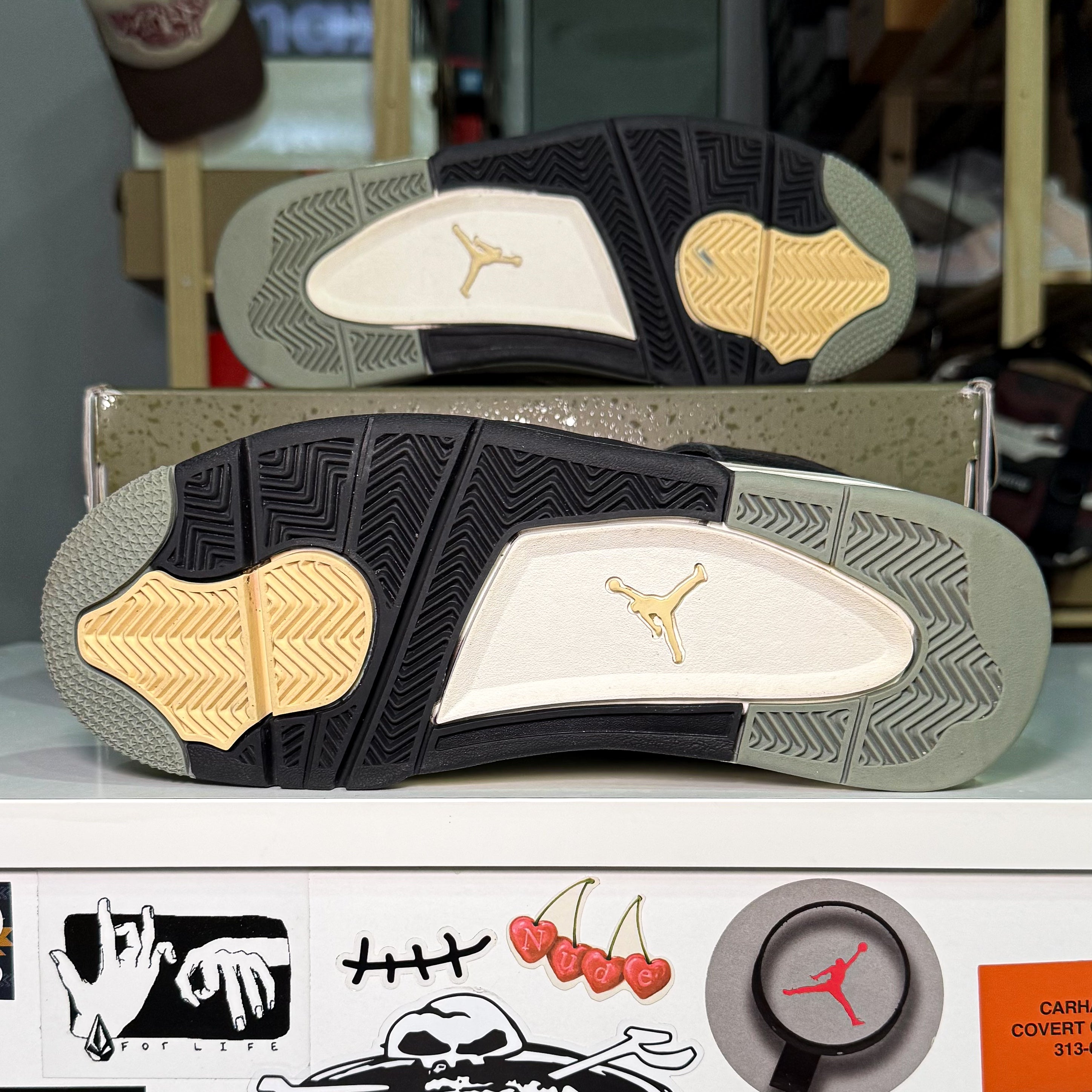 Air Jordan 4 Retro SE Craft 'Medium Olive' 2023 - Recondicionado