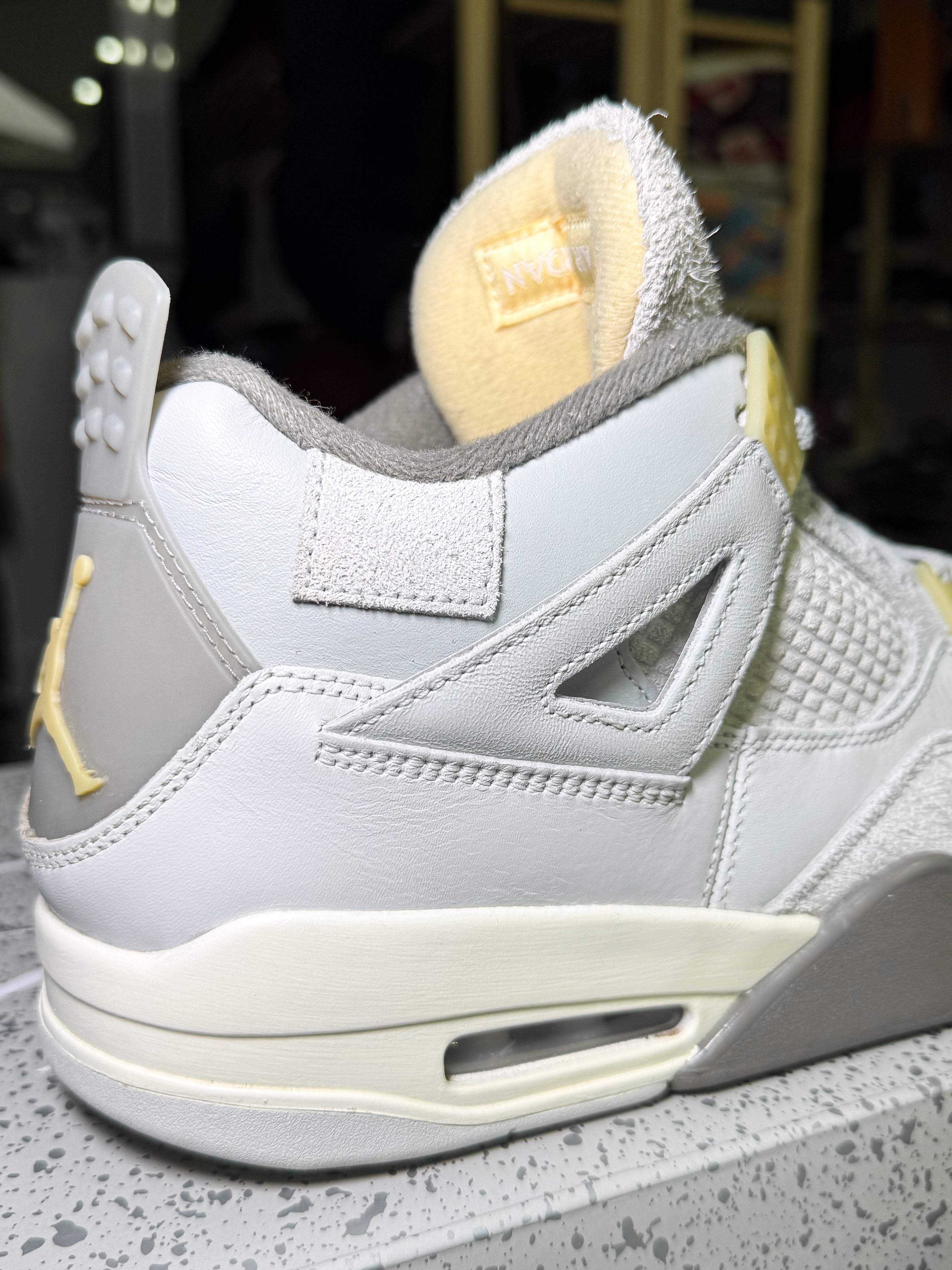 Air Jordan 4 Retro Craft SE ‘Photon Dust’ 2023 - Recondicionado