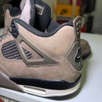 Air Jordan 4 Retro ‘Cave Stone’ GS 2025 - Recondicionado