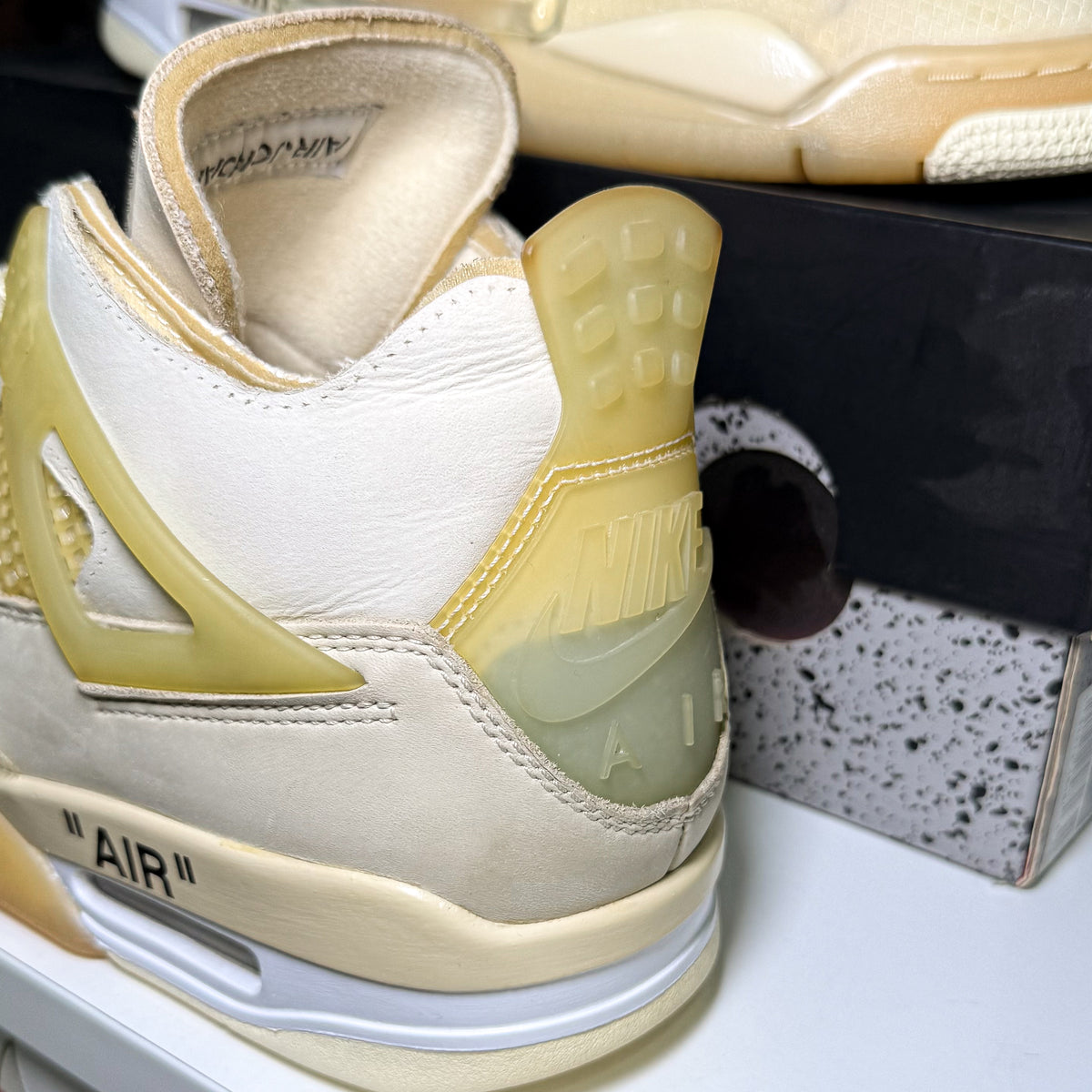 Air Jordan 4 Retro SP x Off White ‘Sail’ W 2020 - Recondicionado