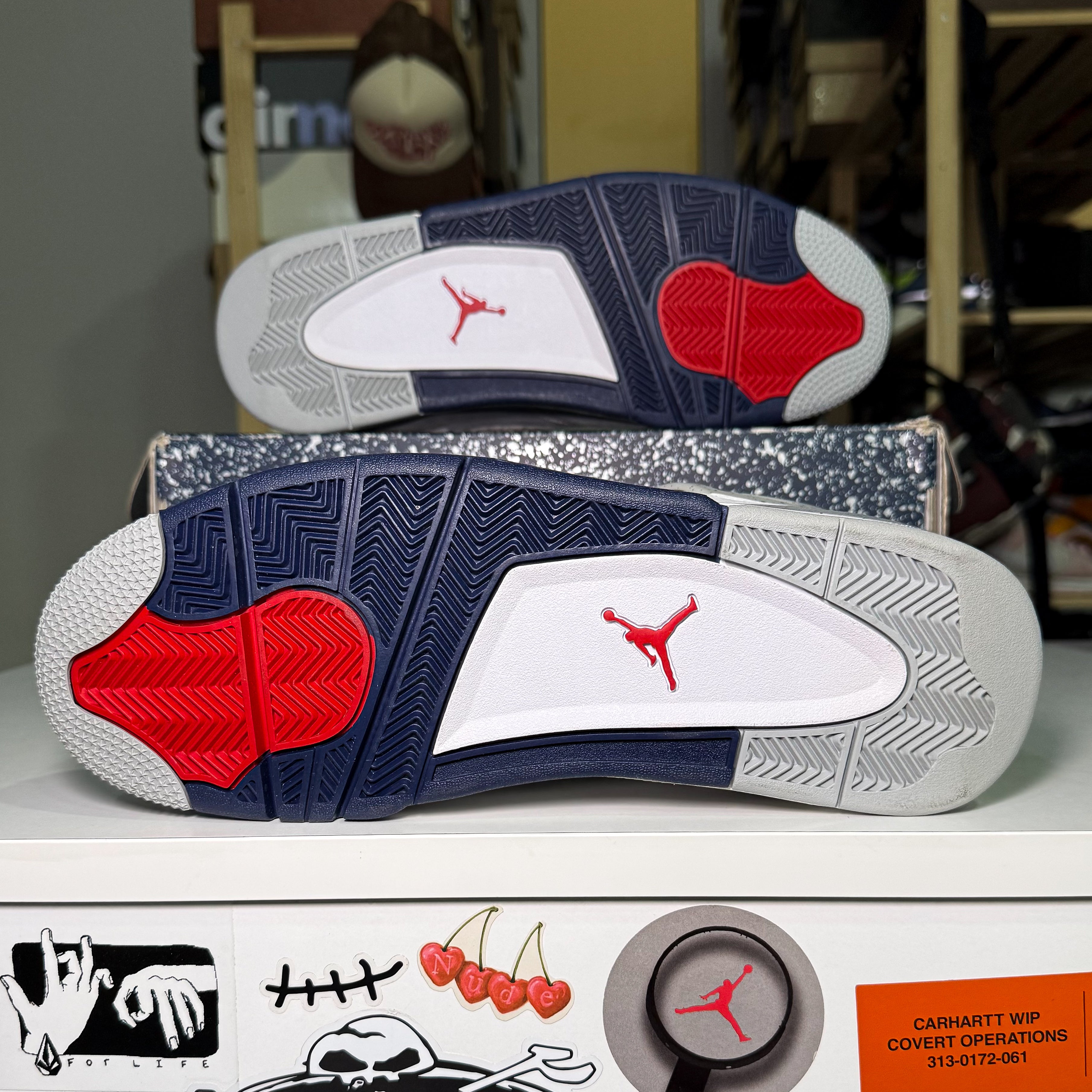 Air Jordan 4 Retro 'Midnight Navy’ 2022 - DS