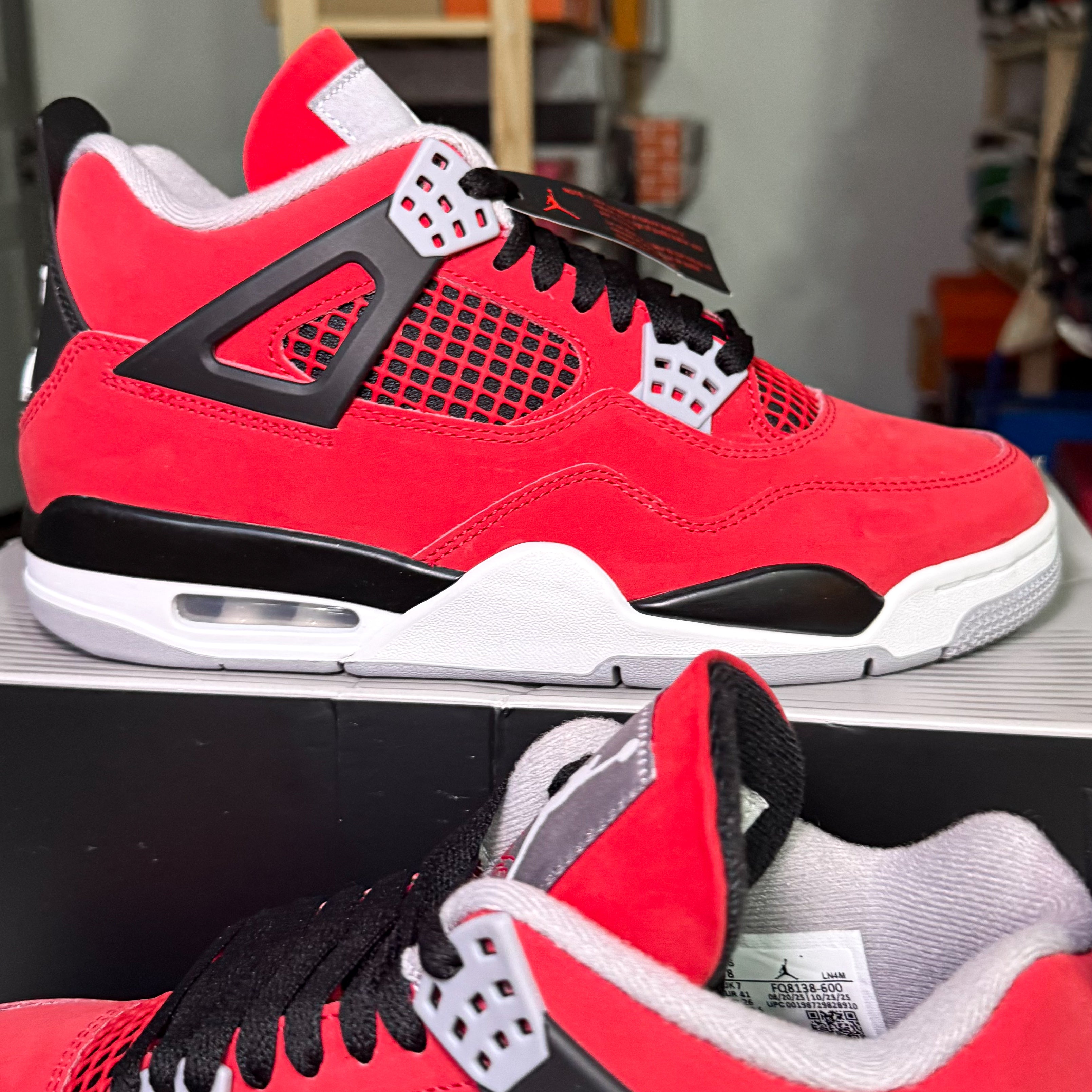 Air Jordan 4 Retro ‘Toro Bravo’ 2026 - DS