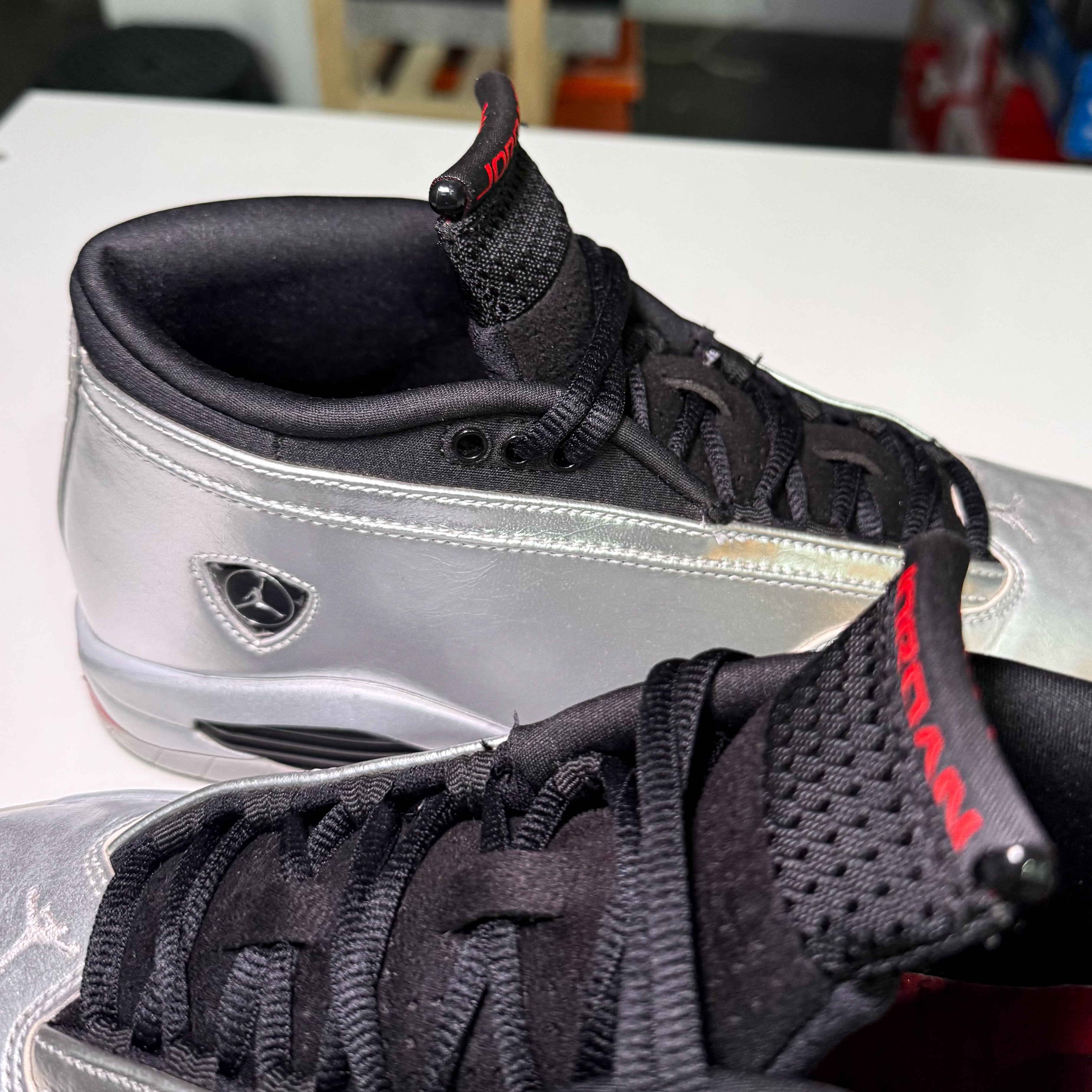 Air Jordan 14 Retro Low ‘Metallic Silver’ W 2023 - Recondicionado