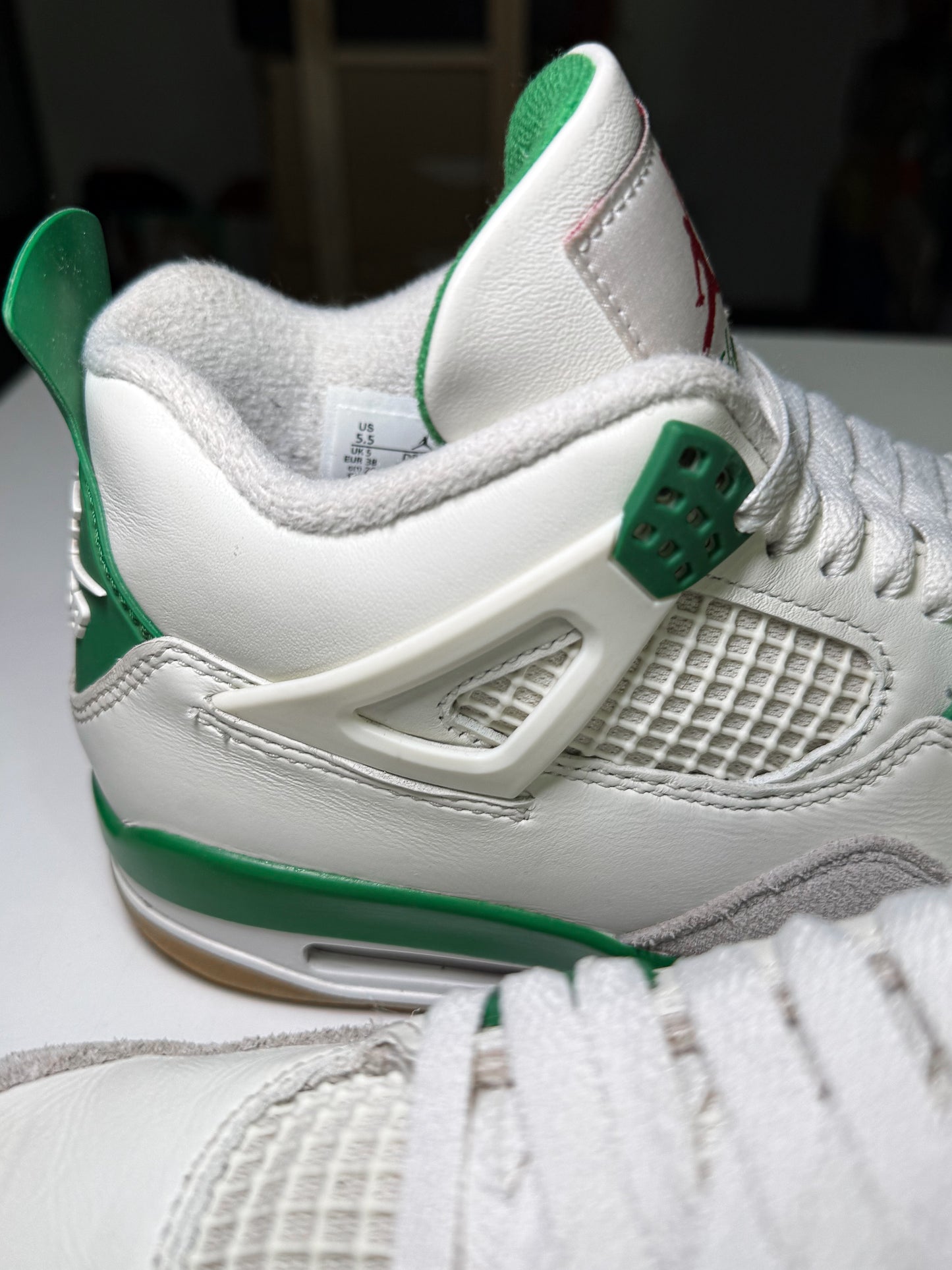 Air Jordan 4 Retro SB 'Pine Green' 2023 - Recondicionado