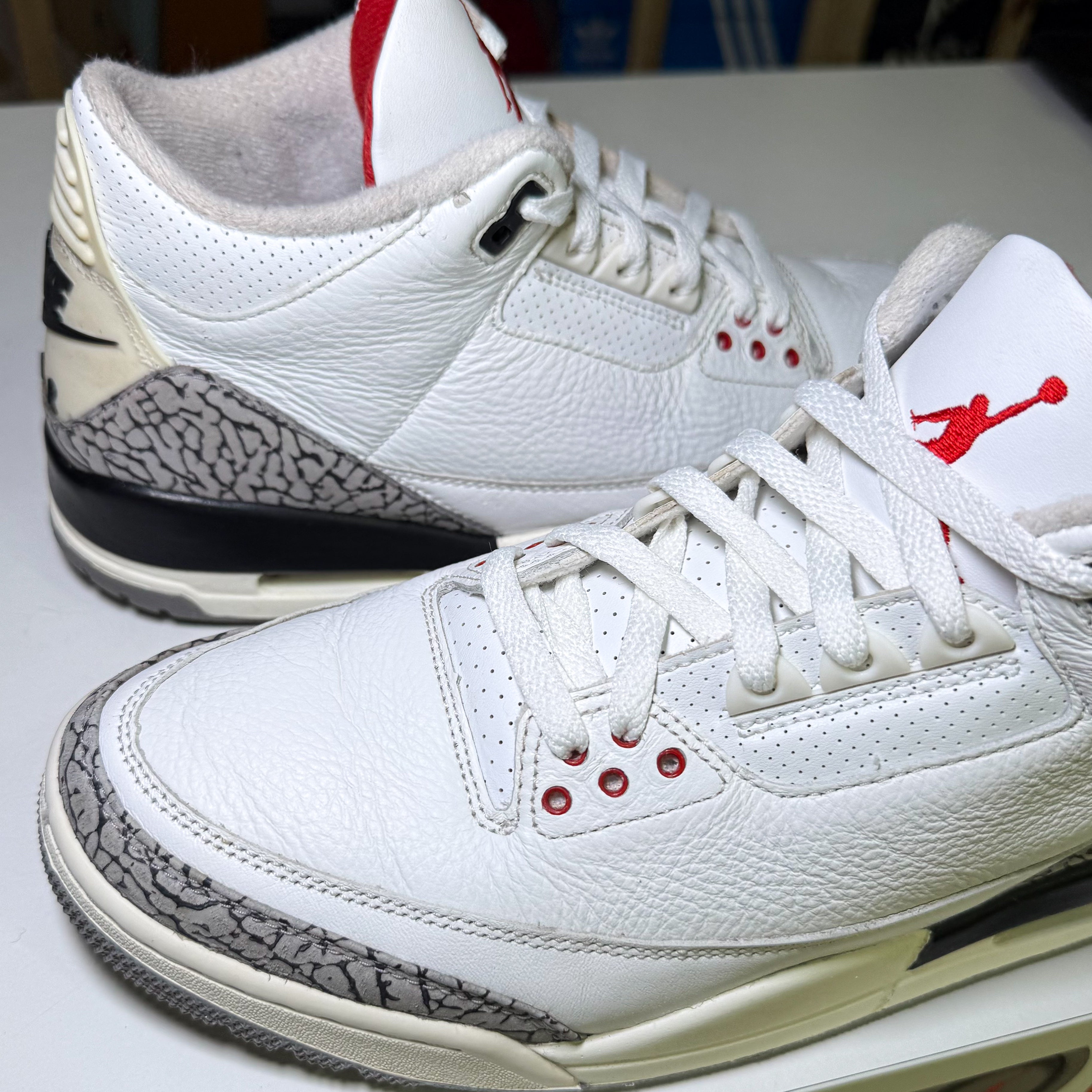 Air Jordan 3 Retro ‘White Cement Reimagined’ 2023 - Recondicionado