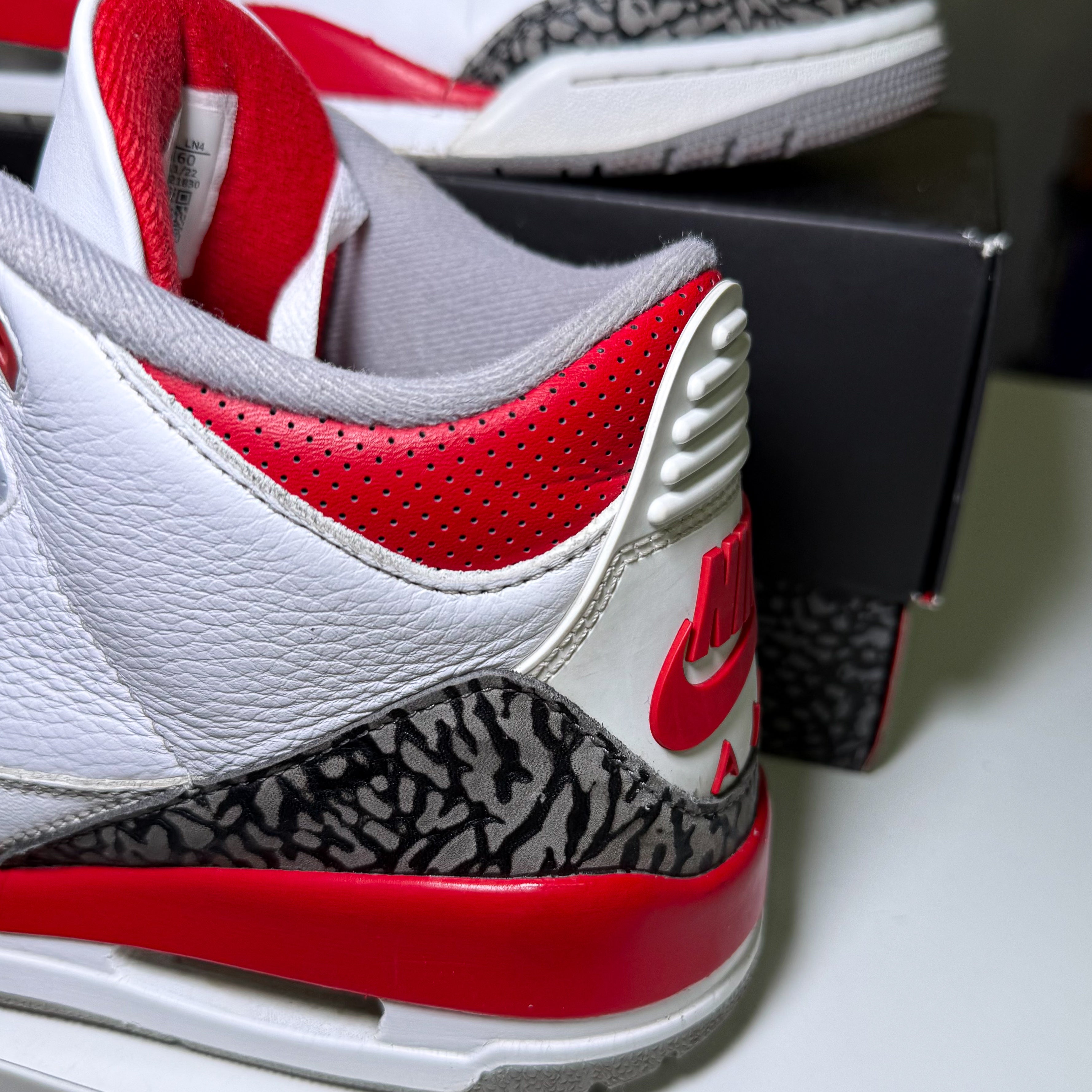 Air Jordan 3 Retro ‘Fire Red’ 2022 - Recondicionado