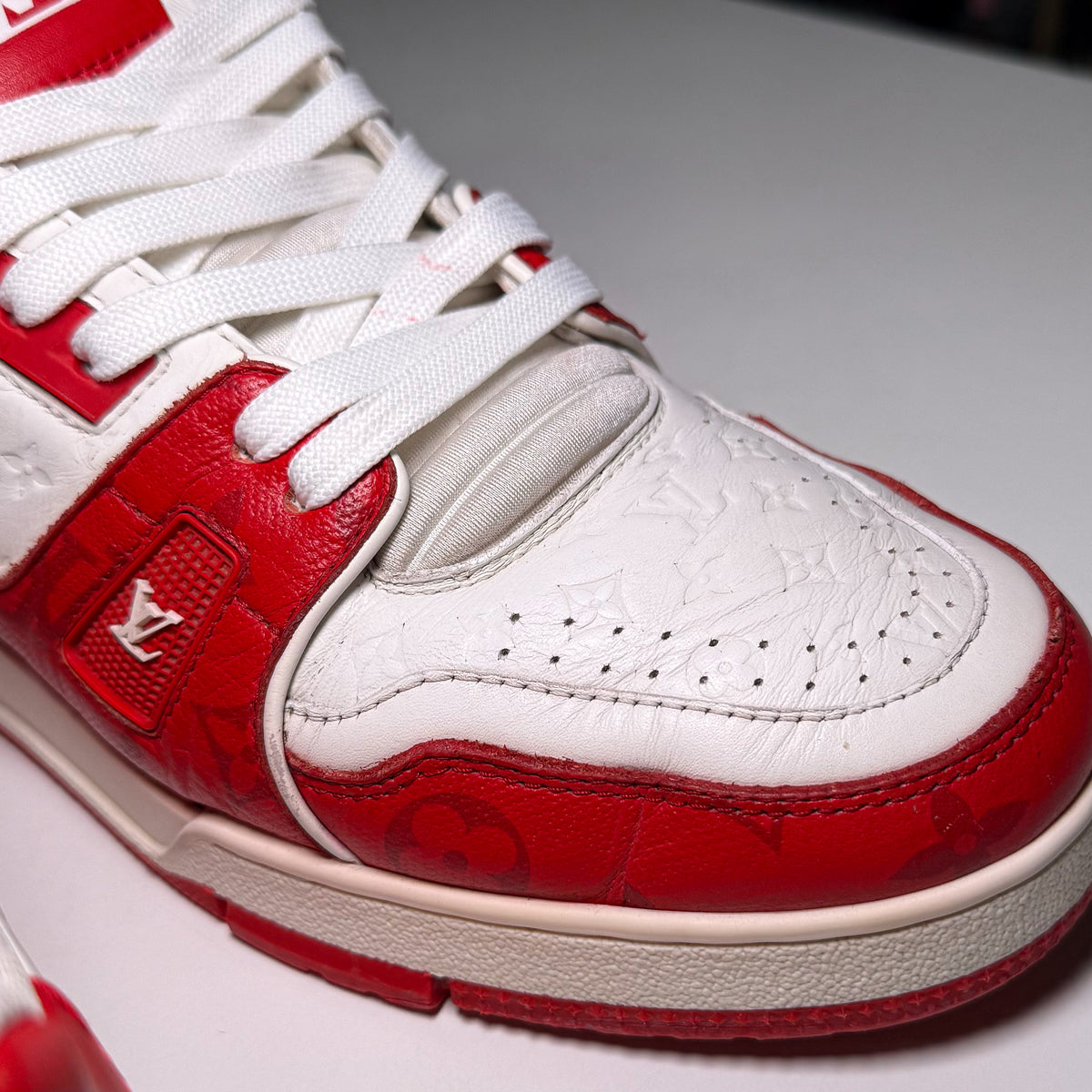 Louis Vuitton LV Trainer #54 Signature ‘Red White’ - Recondicionado