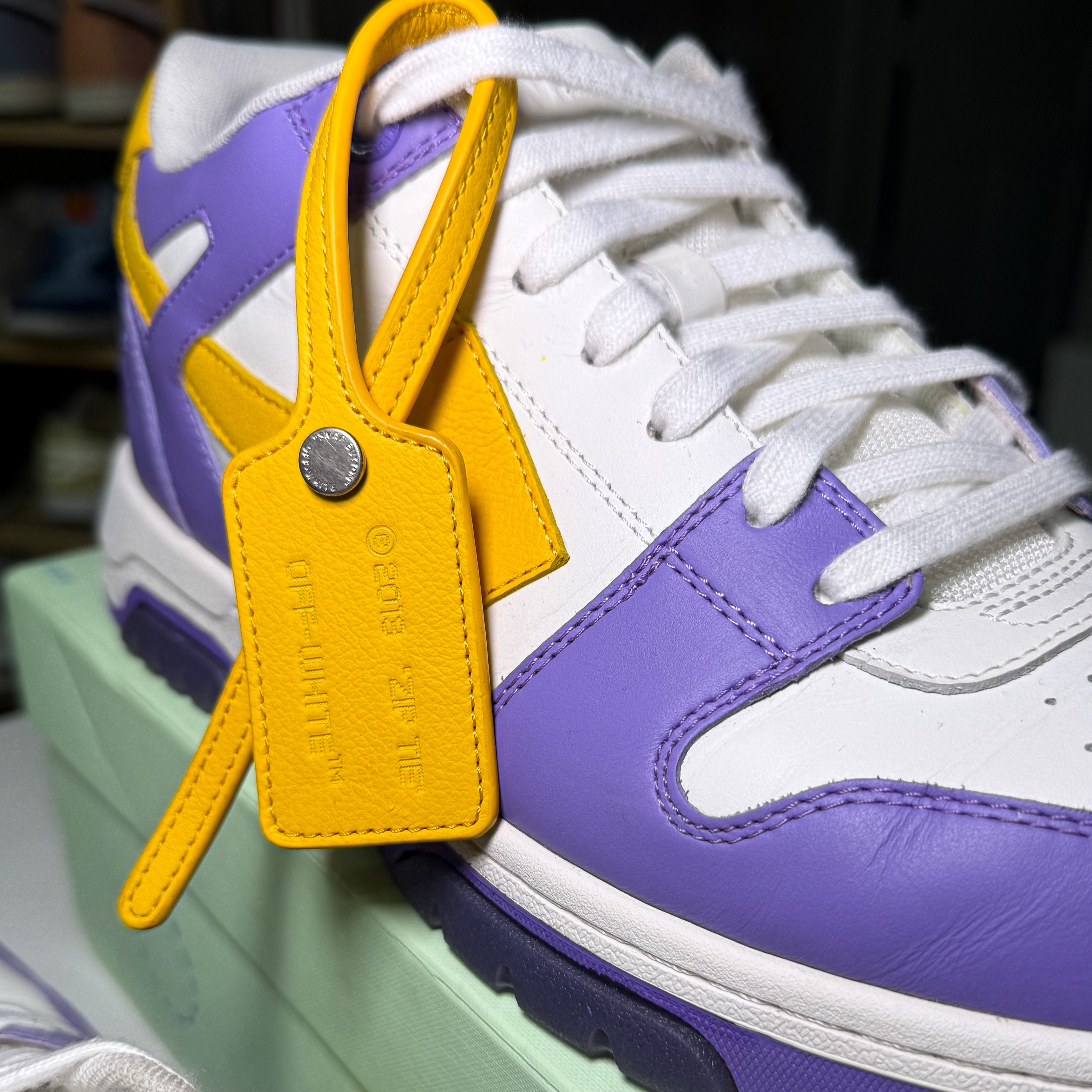 Off White Out of Office Low ‘Purple Yelllow’ 2023 - Recondicionado