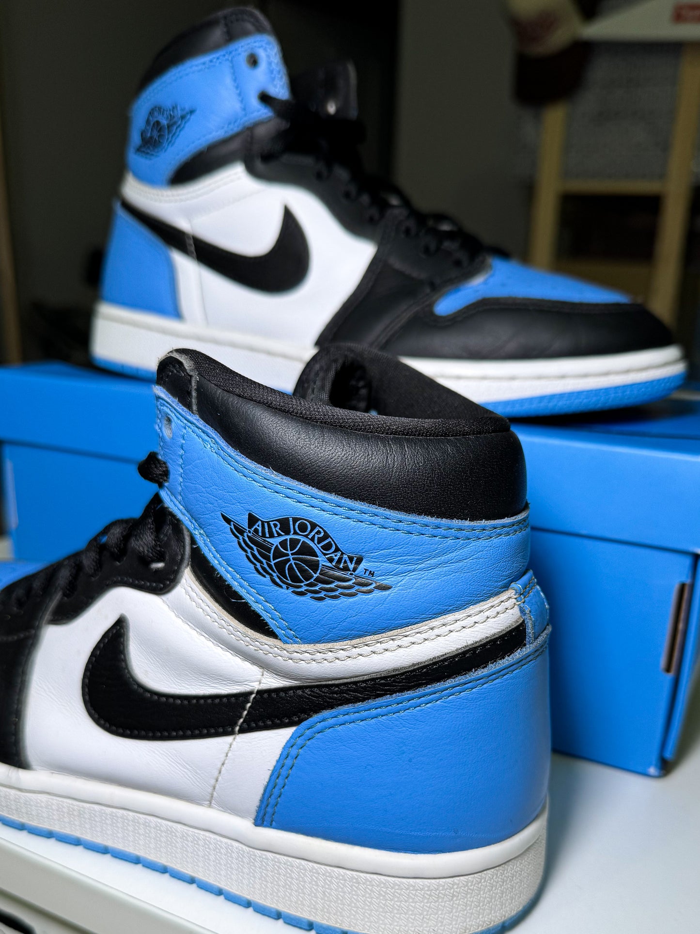 Air Jordan 1 Retro High OG ‘UNC Toe’ 2023 - Recondicionado