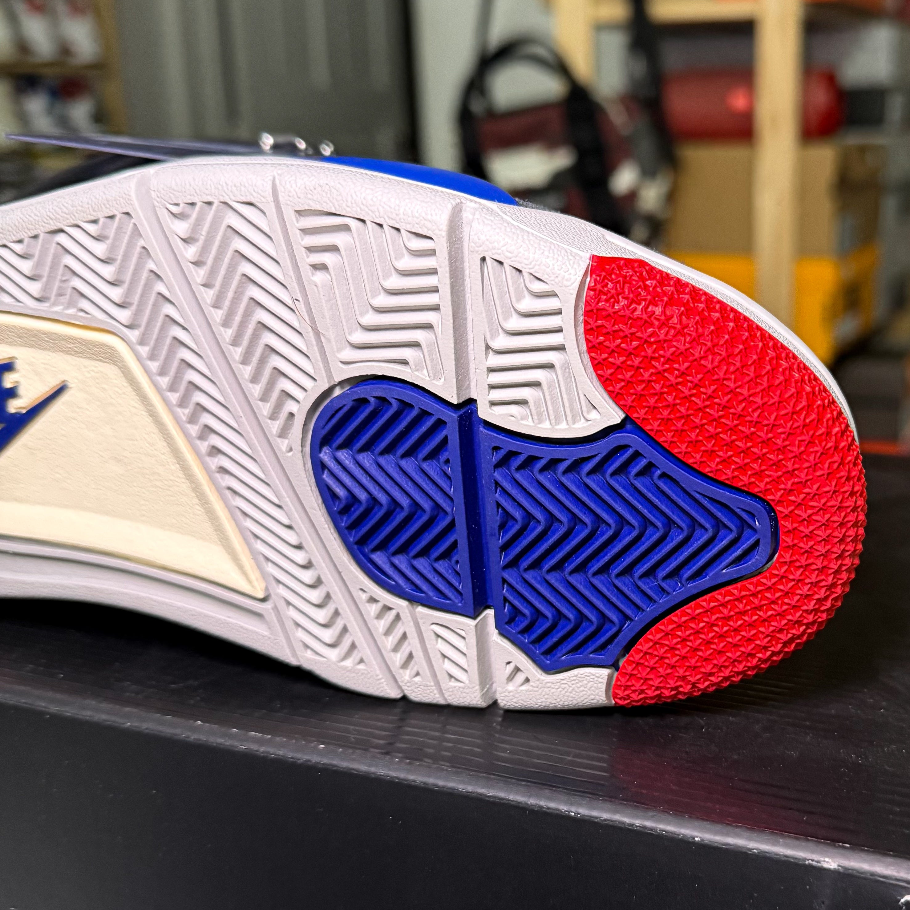 Air Jordan 4 Retro 'Rare Air' 2025 - Recondicionado