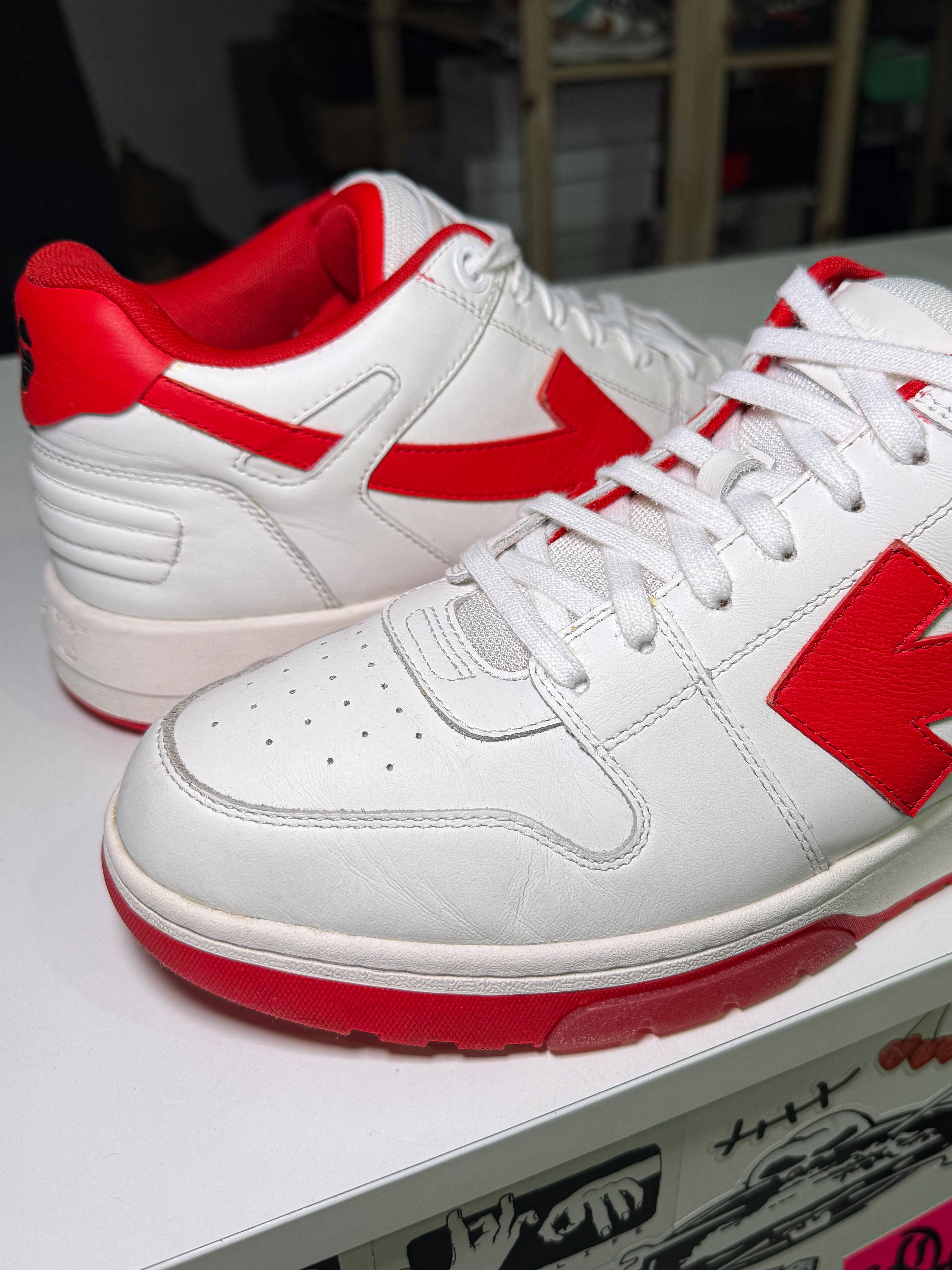 Off White Out of Office ‘White Red’ - Recondicionado