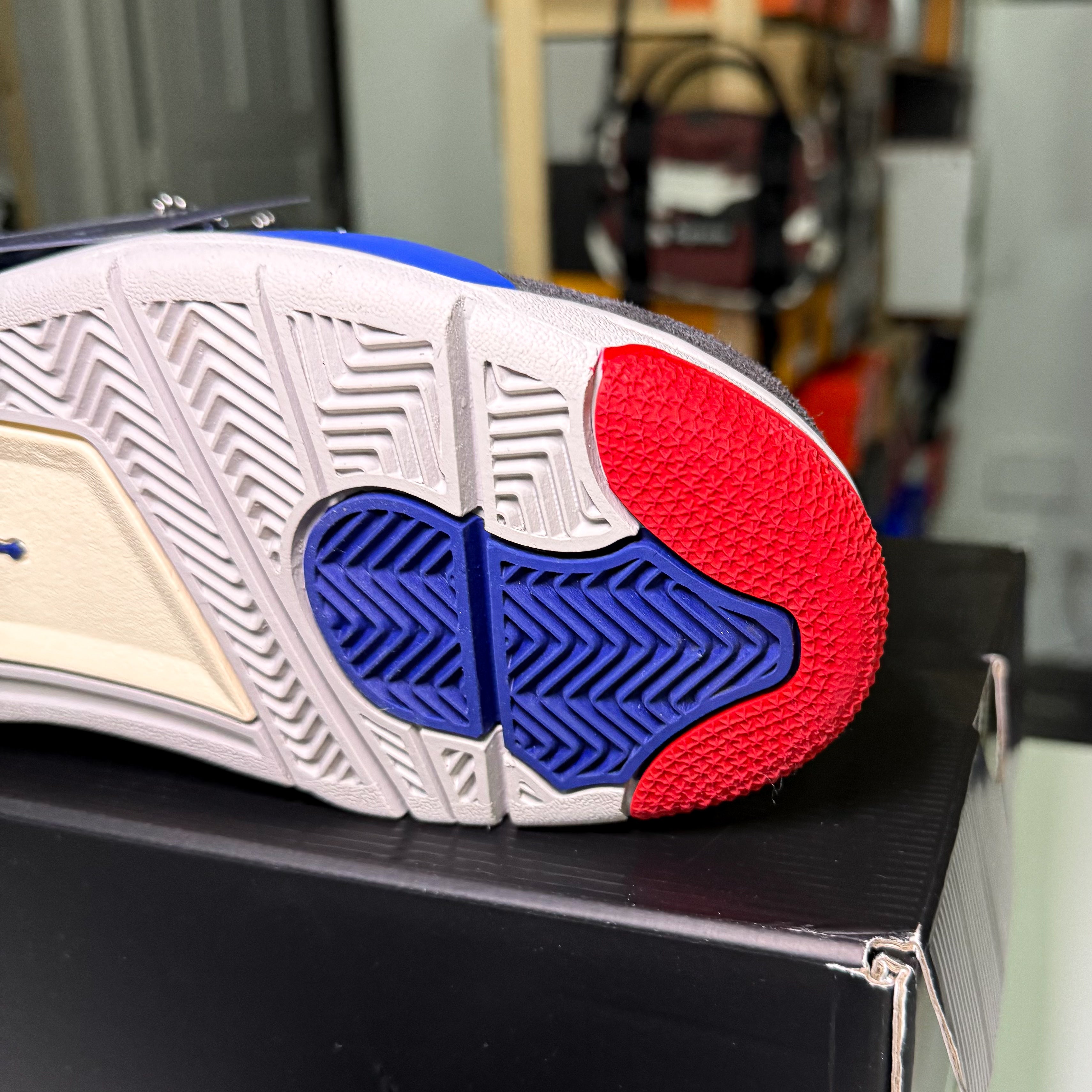 Air Jordan 4 Retro ‘Rare Air’ GS 2025 - Recondicionado