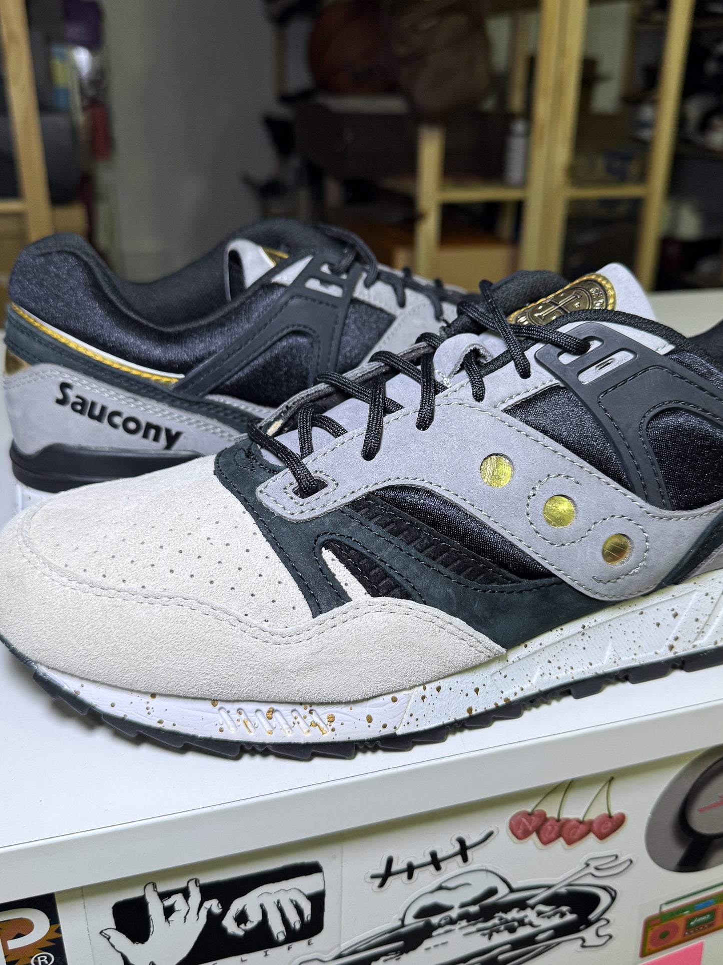 Saucony Grid SD x SneakerShouts ‘Portuguese Gold’ 2017 - DS
