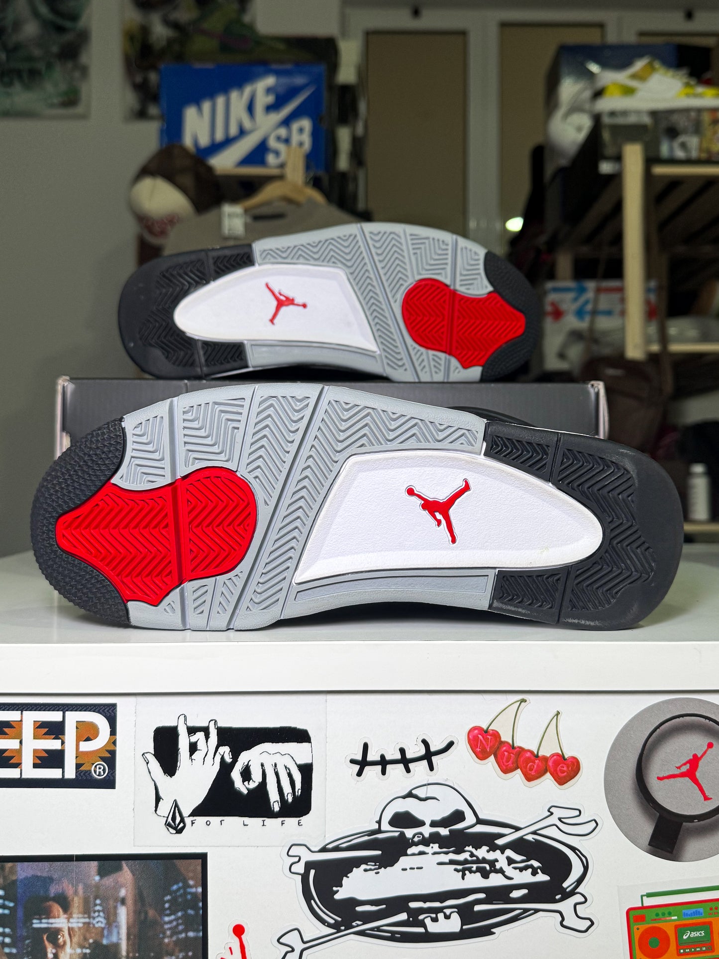 Air Jordan 4 Retro 'Black Canvas' 2022 - Recondicionado
