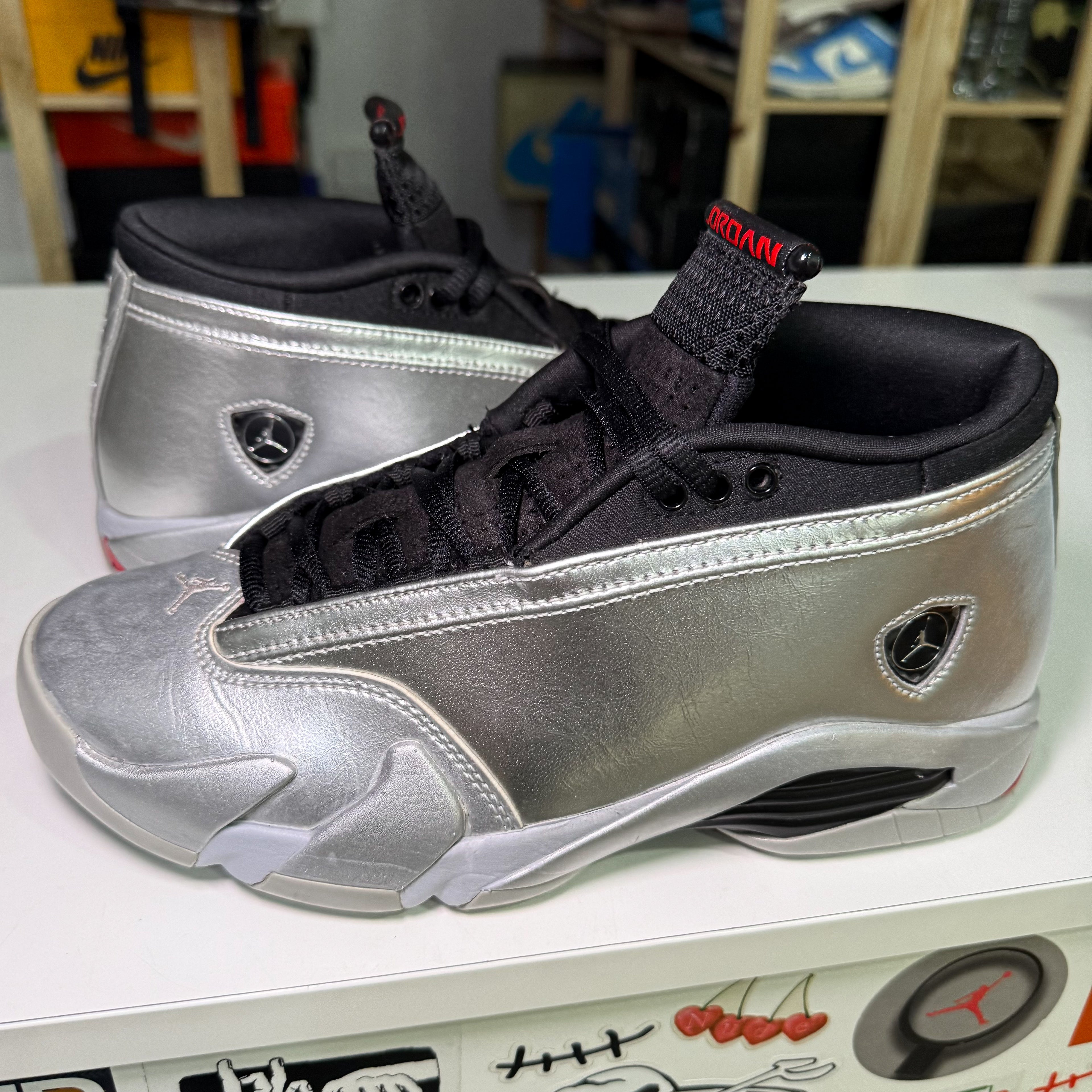 Air Jordan 14 Retro Low ‘Metallic Silver’ W 2023 - Recondicionado