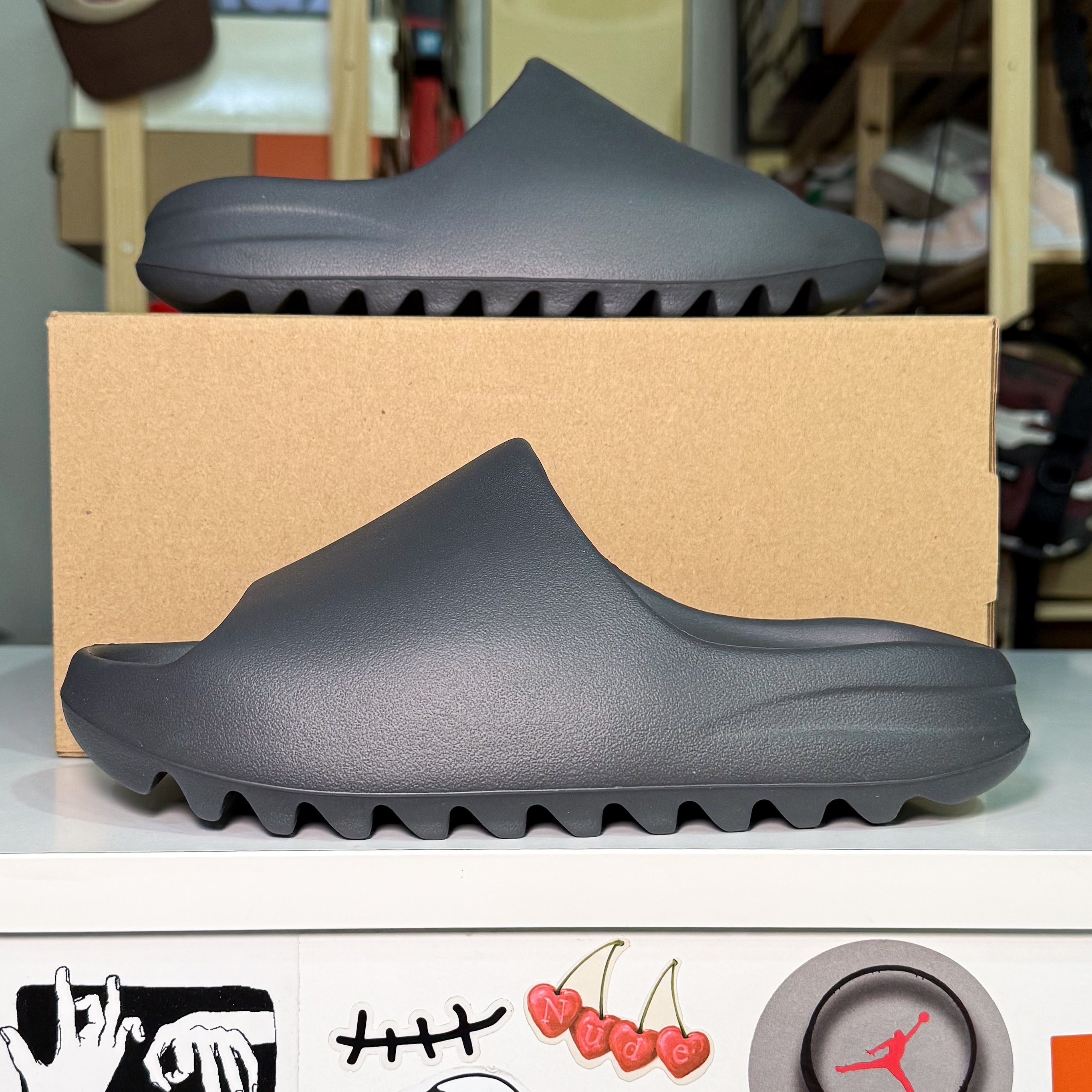 Adidas Yeezy Slide ‘Granite’ 2023 - DS