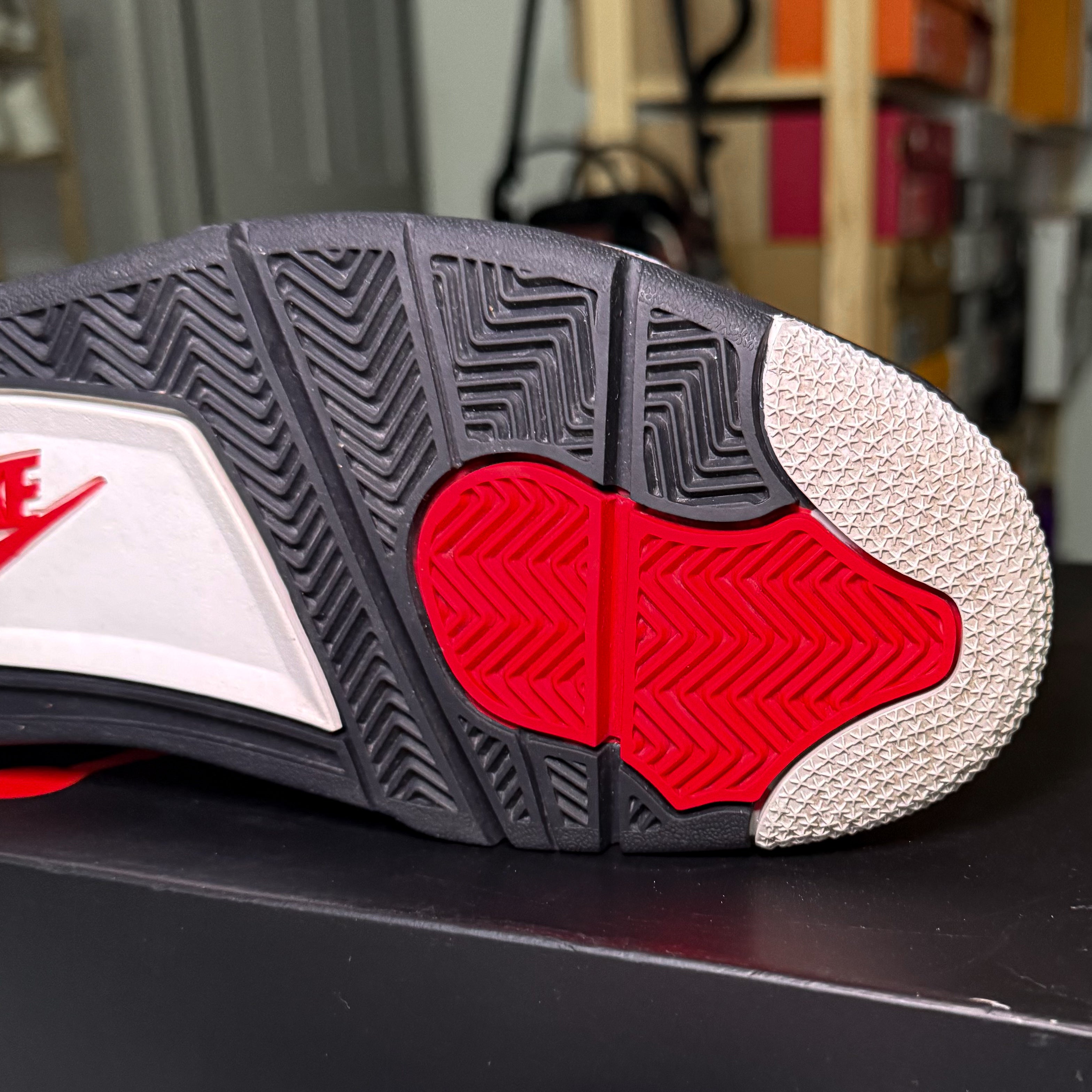 Air Jordan 4 Retro OG ‘White Cement’ 2025 - Recondicionado