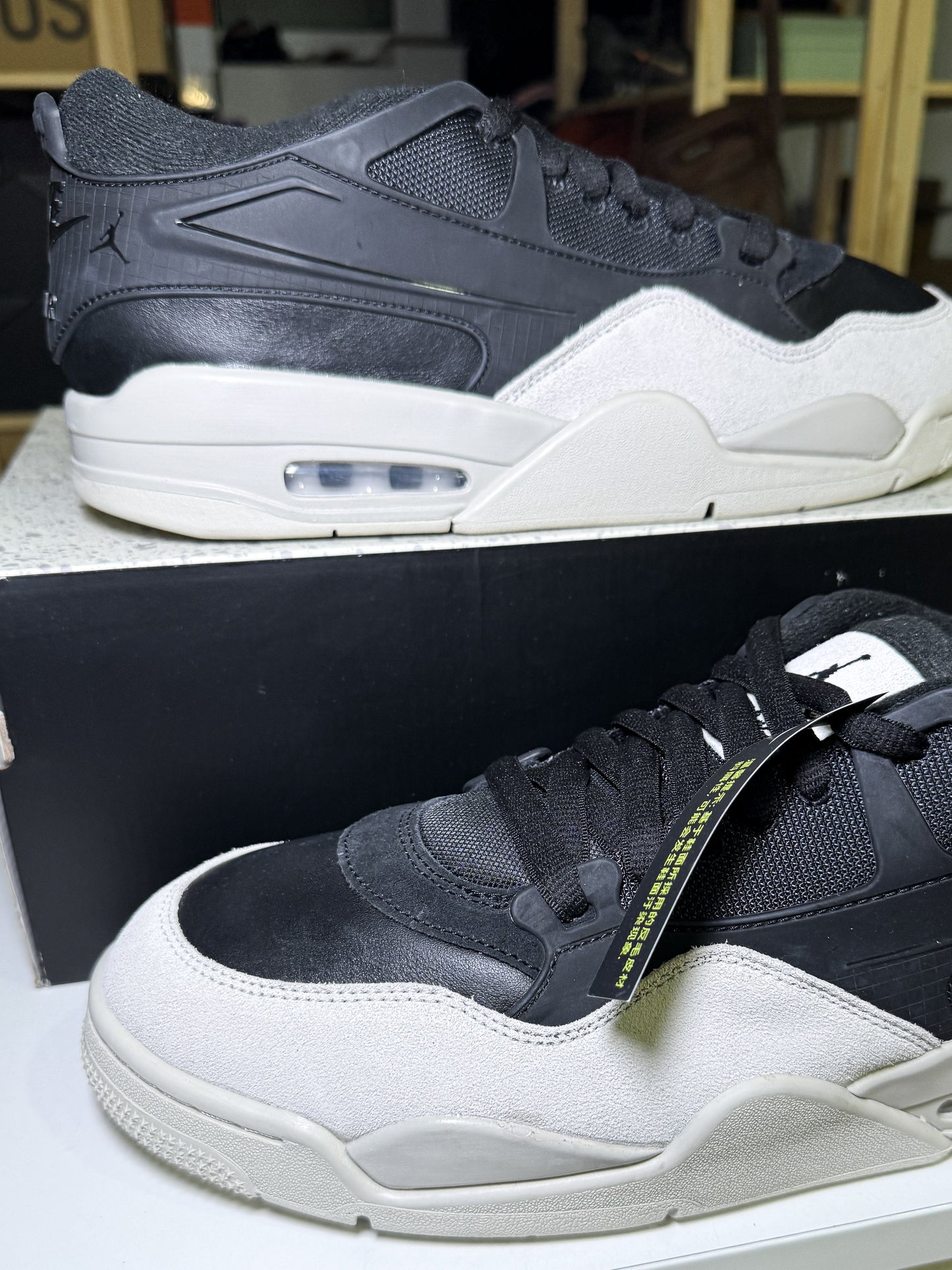 Air Jordan 4 RM ‘Black Light Bone’ 2024 - DS