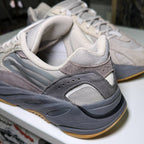 Adidas Yeezy 700 v2 ‘Tephra’ - Recondicionado