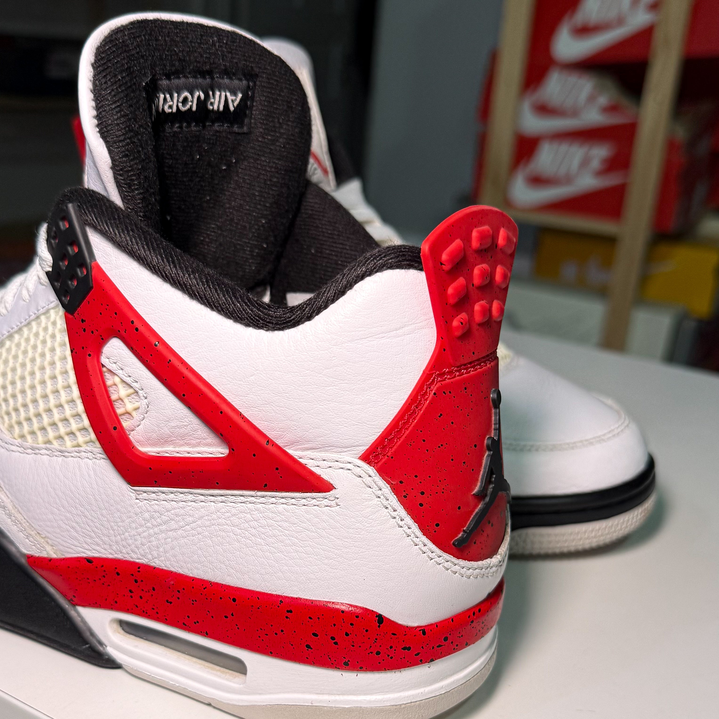 Air Jordan 4 Retro 'Red Cement' 2023 - Recondicionado