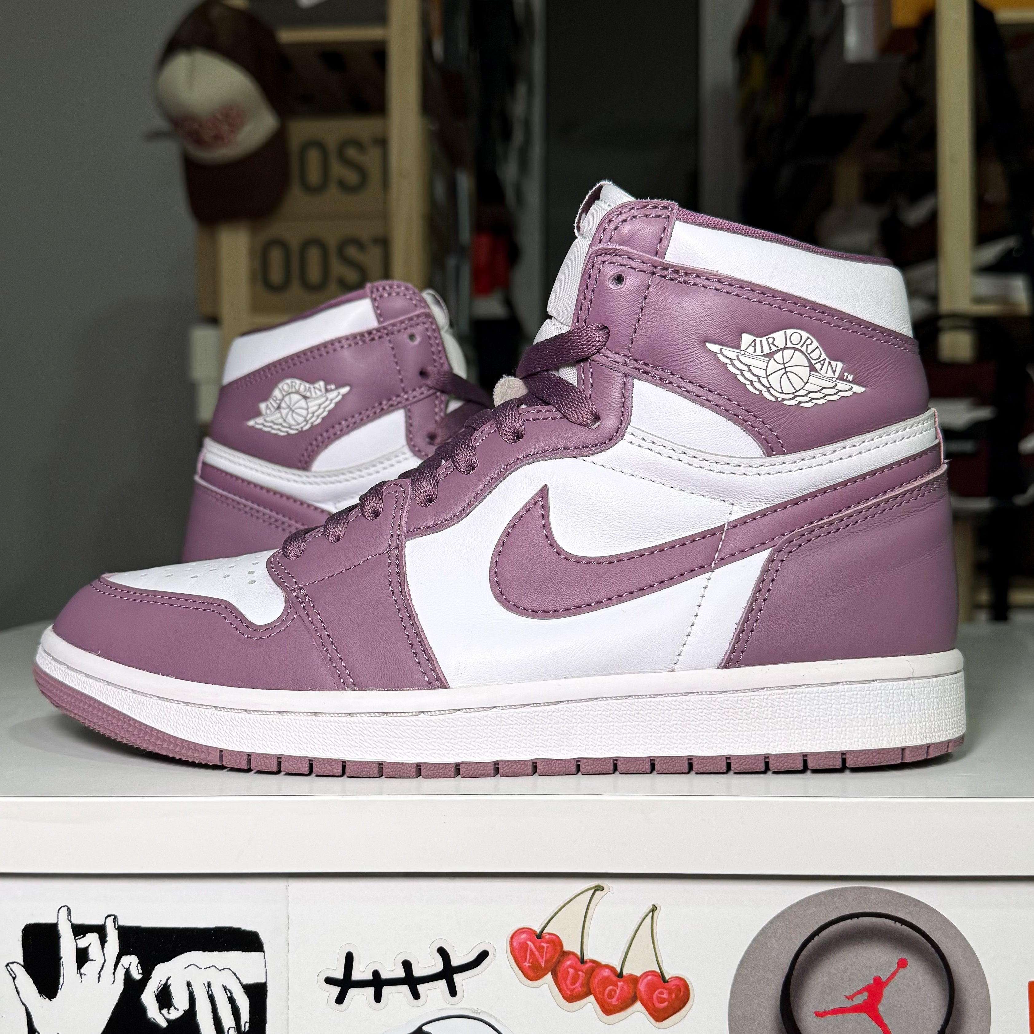 Air Jordan 1 Retro High OG ‘Mauve’ 2023 - Recondicionado