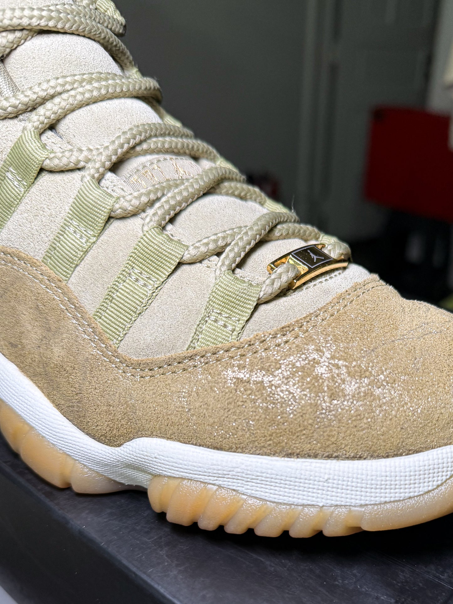 Air Jordan 11 Retro ‘Olive Lux’ W 2018 - Recondicionado
