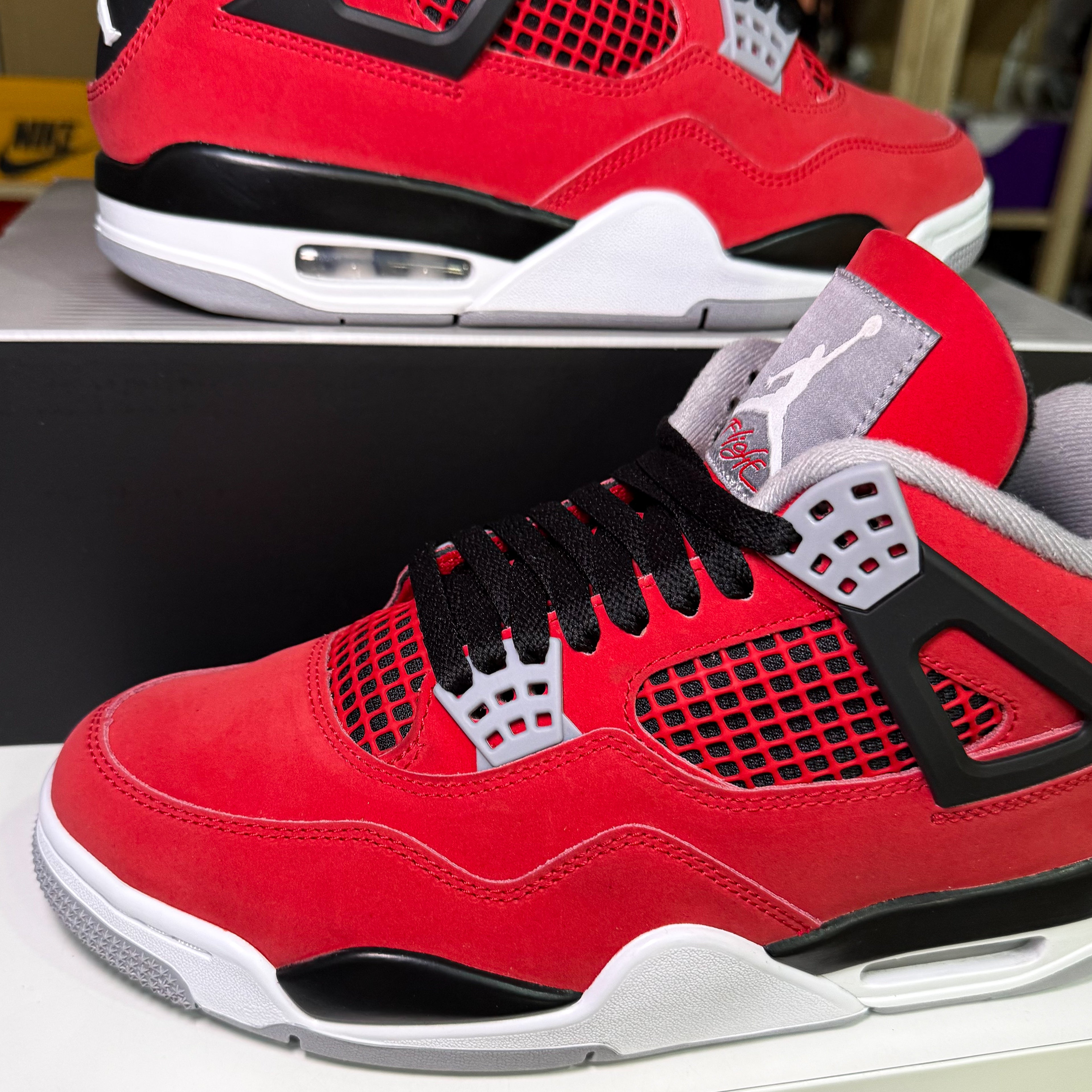 Air Jordan 4 Retro ‘Toro Bravo’ 2026 - Recondicionado