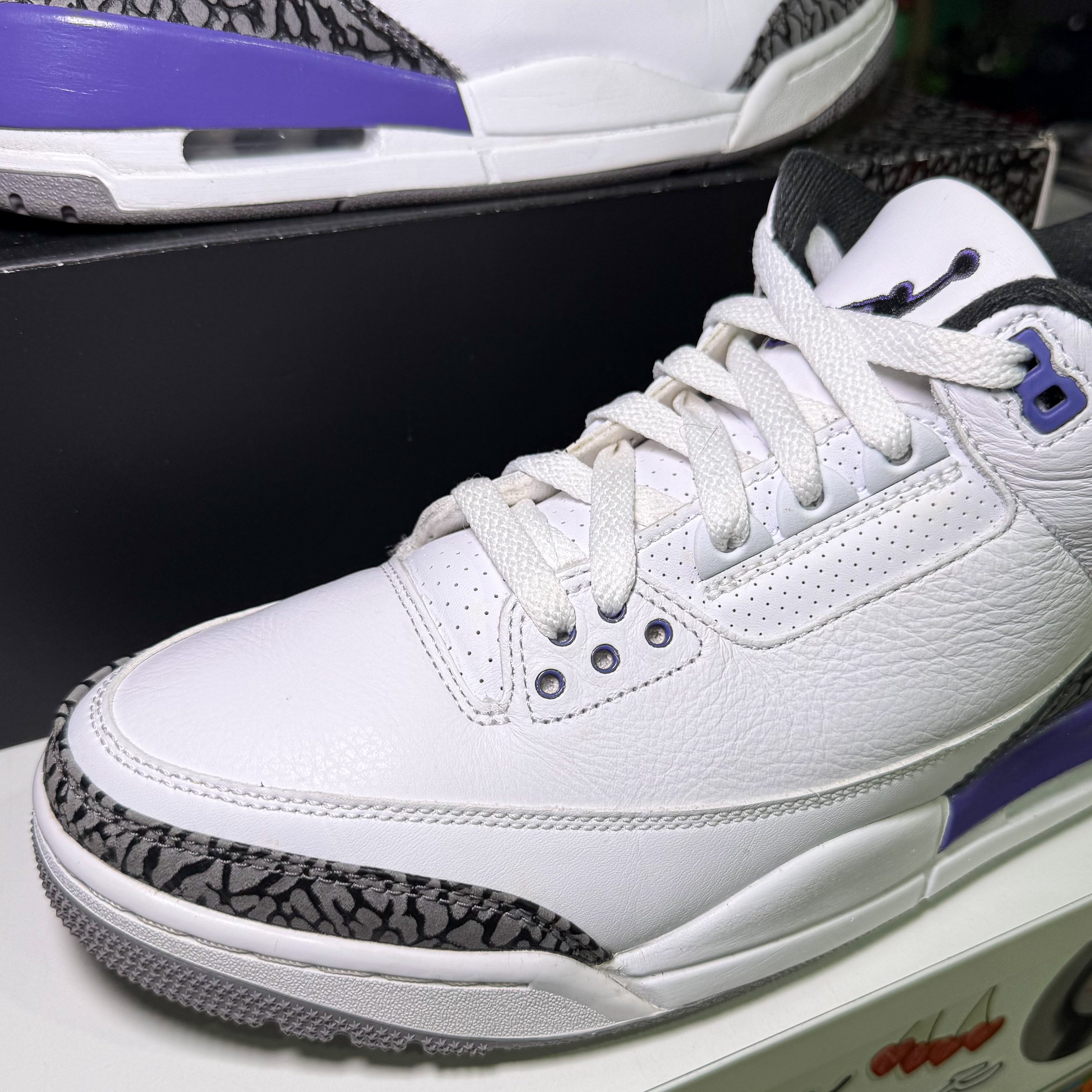 Air Jordan 3 Retro ‘Dark Iris’ 2022 - Recondicionado