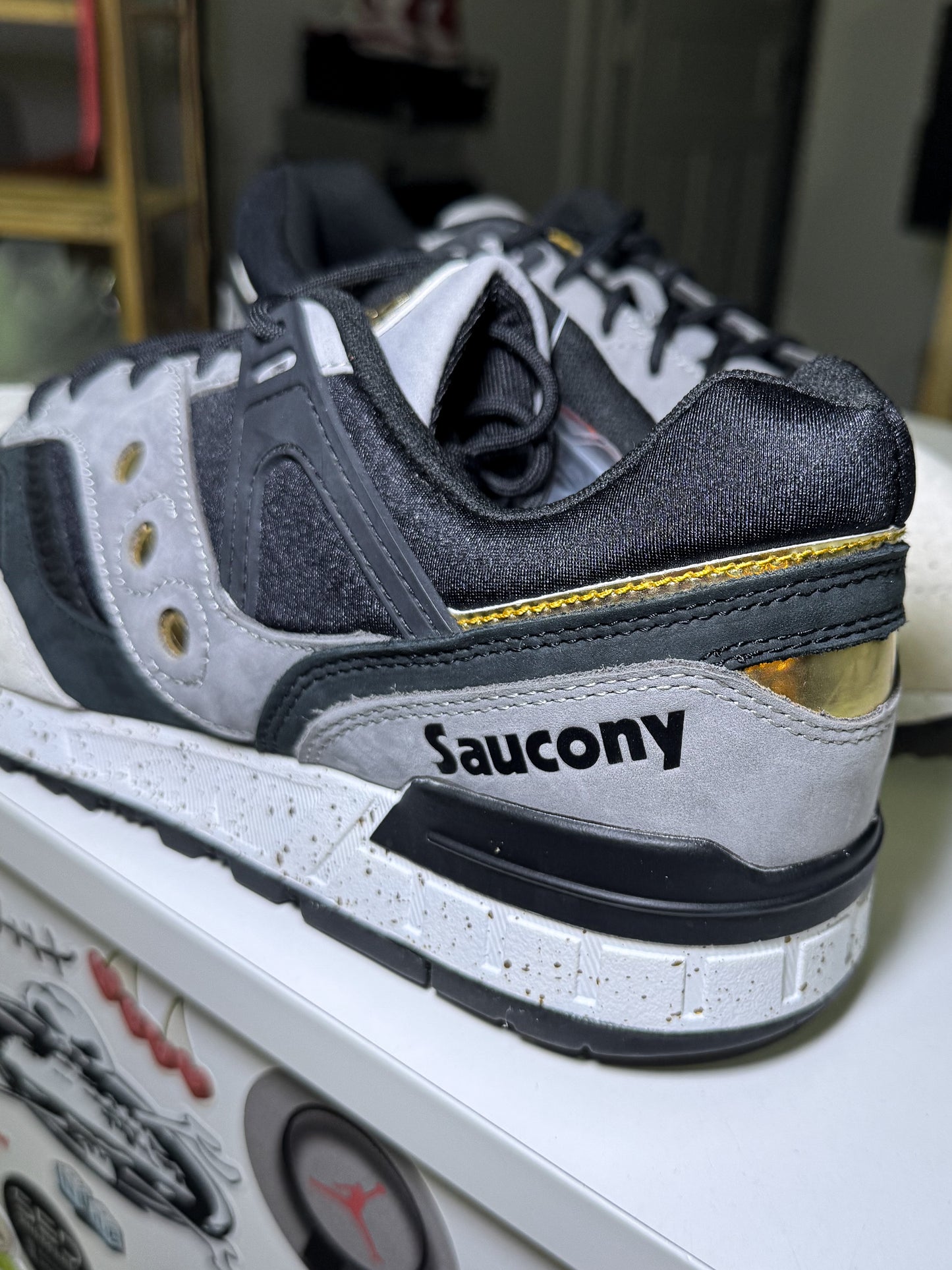 Saucony Grid SD x SneakerShouts ‘Portuguese Gold’ 2017 - DS