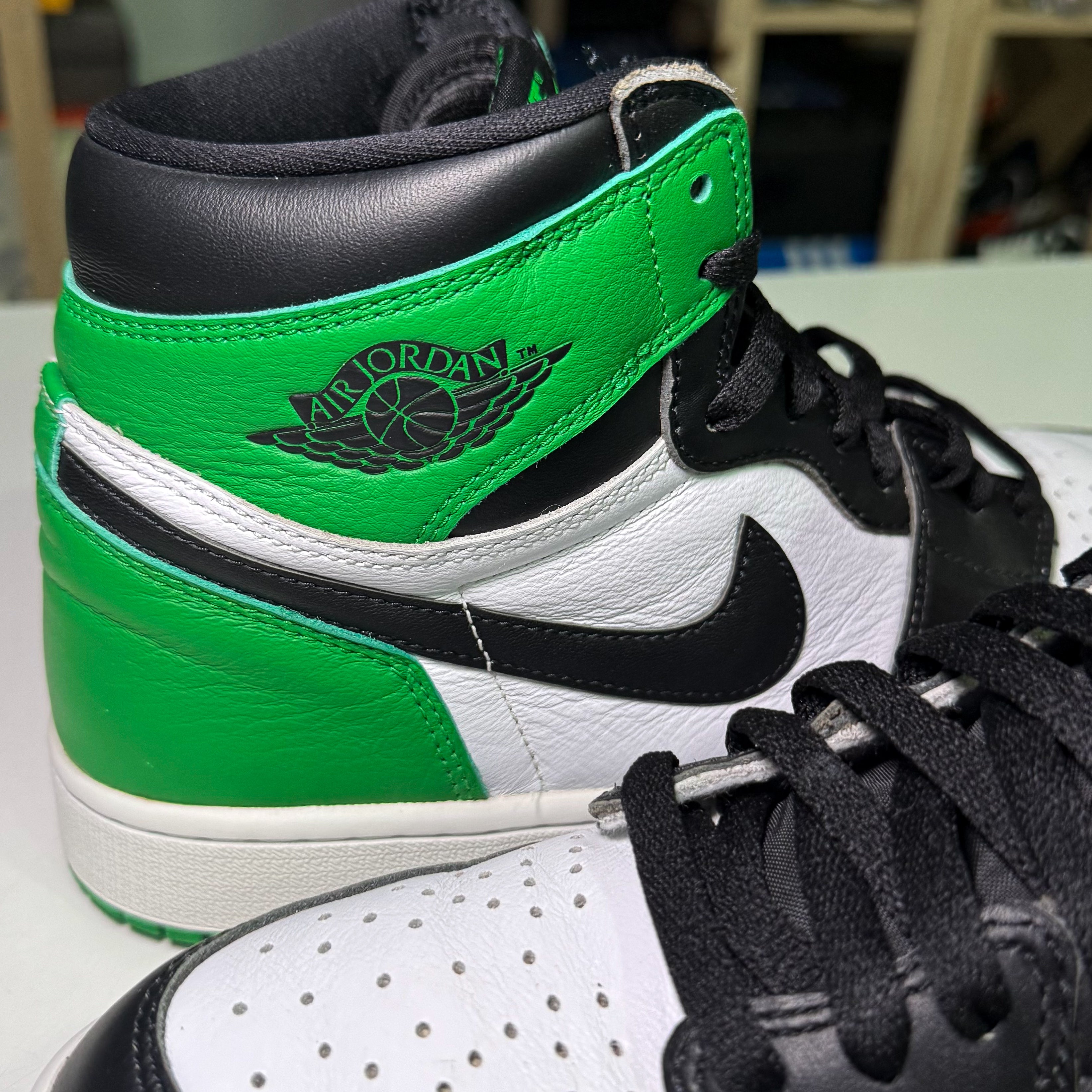 Air Jordan 1 High OG 'Lucky Green' 2023 - Recondicionado