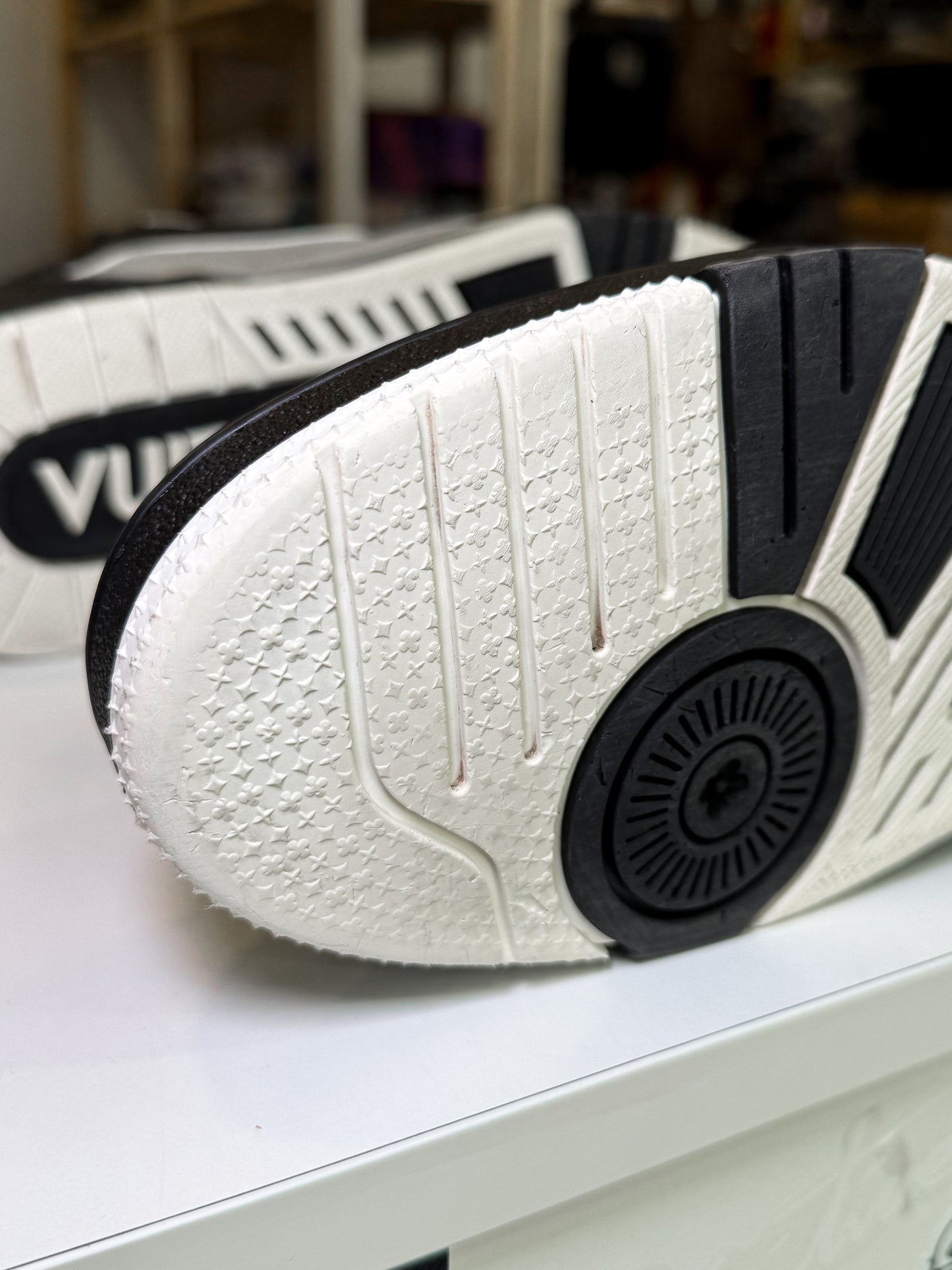 Louis Vuitton LV Trainer #54 ‘Black Grey White’ 2021 - Reconsicionado