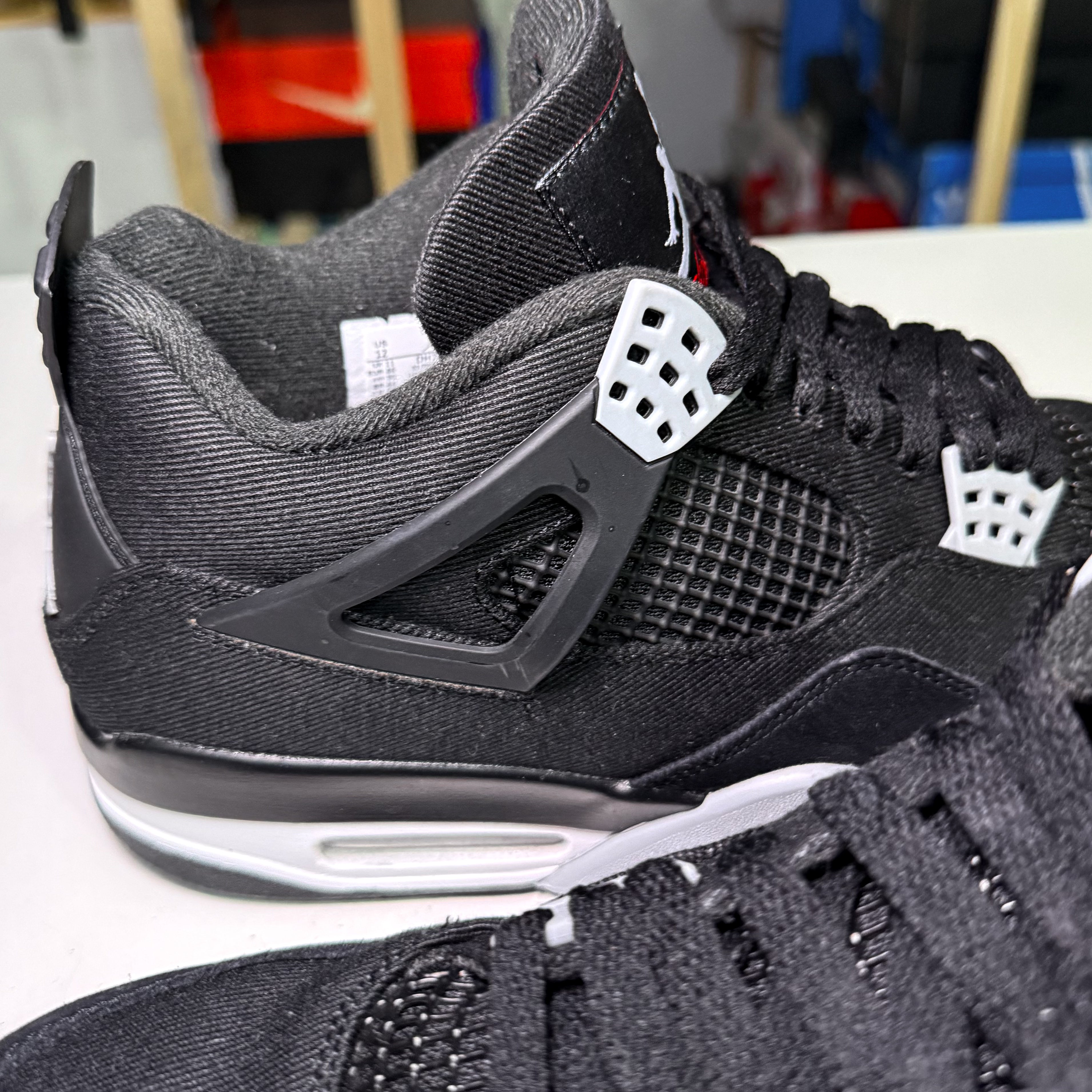 Air Jordan 4 Retro 'Black Canvas' 2022 - Recondicionado