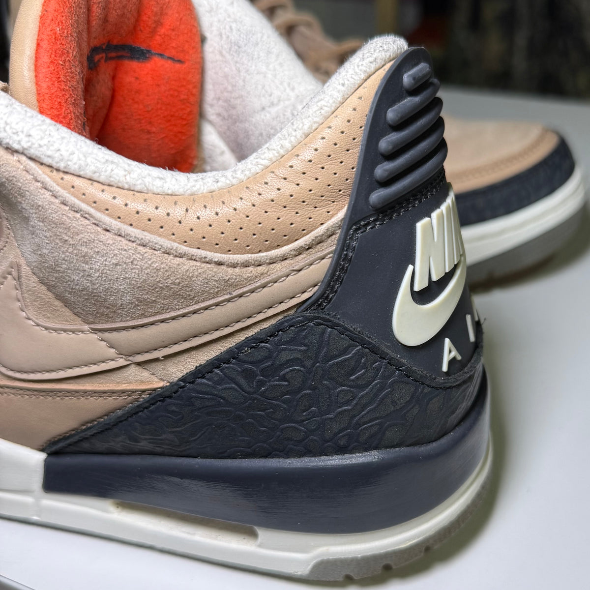 Air Jordan 3 Retro x Justin Timberlake x Tinker Hatfield NRG ‘Bio Beige’ 2018 - Recondicionado