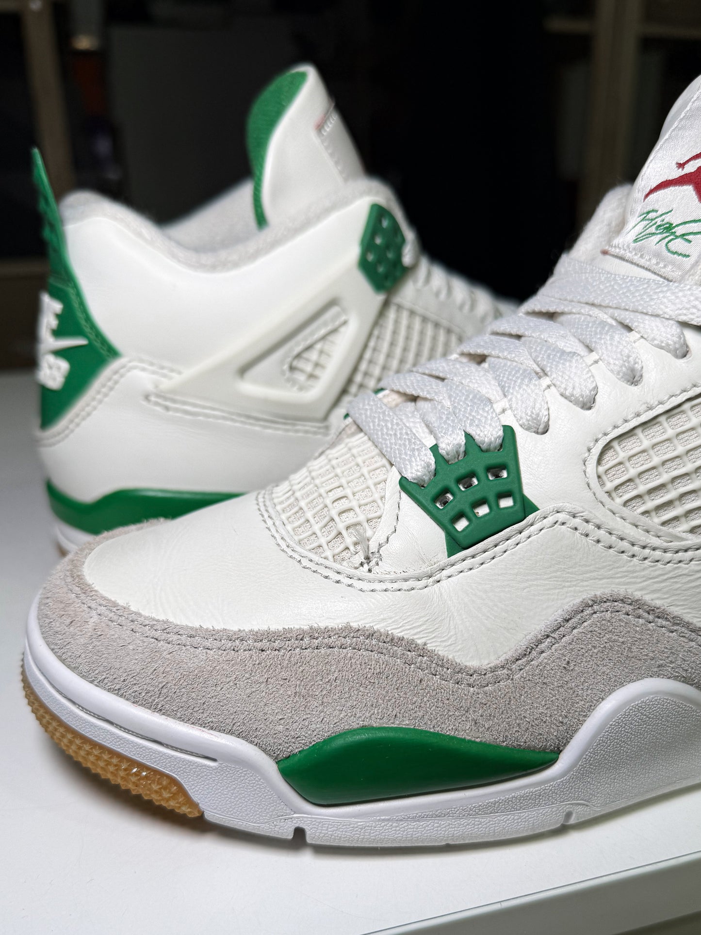 Air Jordan 4 Retro SB 'Pine Green' 2023 - Recondicionado