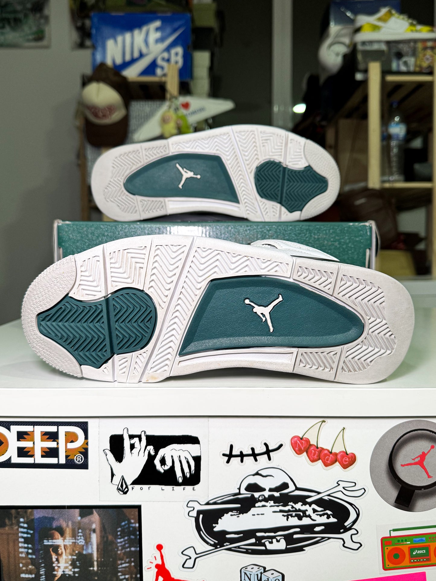 Air Jordan 4 Retro 'Oxidized Green' 2024 - Recondicionado
