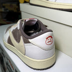Air Jordan 1 Retro Low OG SP x Travis Scott ‘Reverse Mocha’ 2022 - Recondicionado