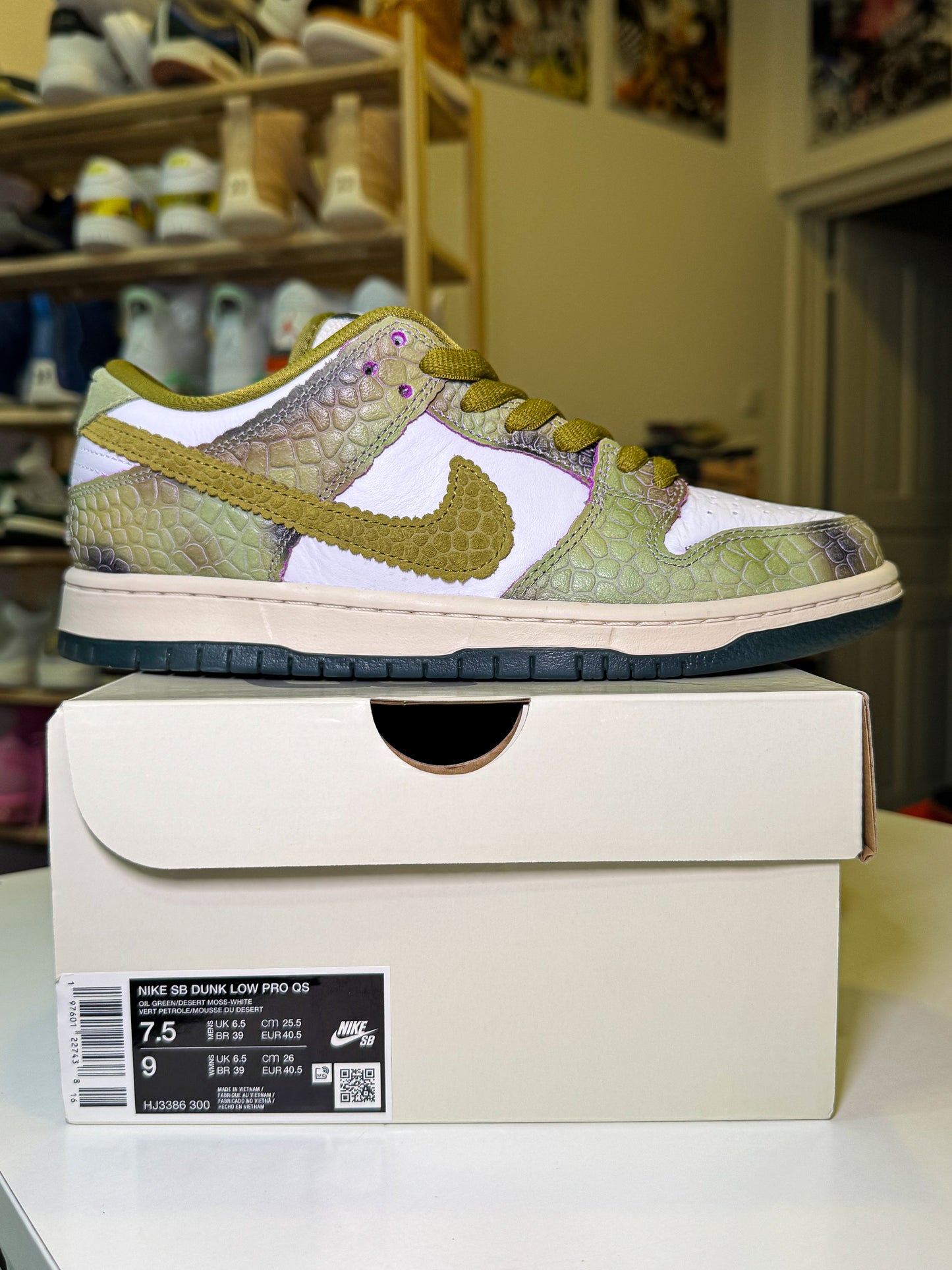 Nike SB Dunk Low x Alexis Sablone ‘Chameleon’ 2024 - VNDS
