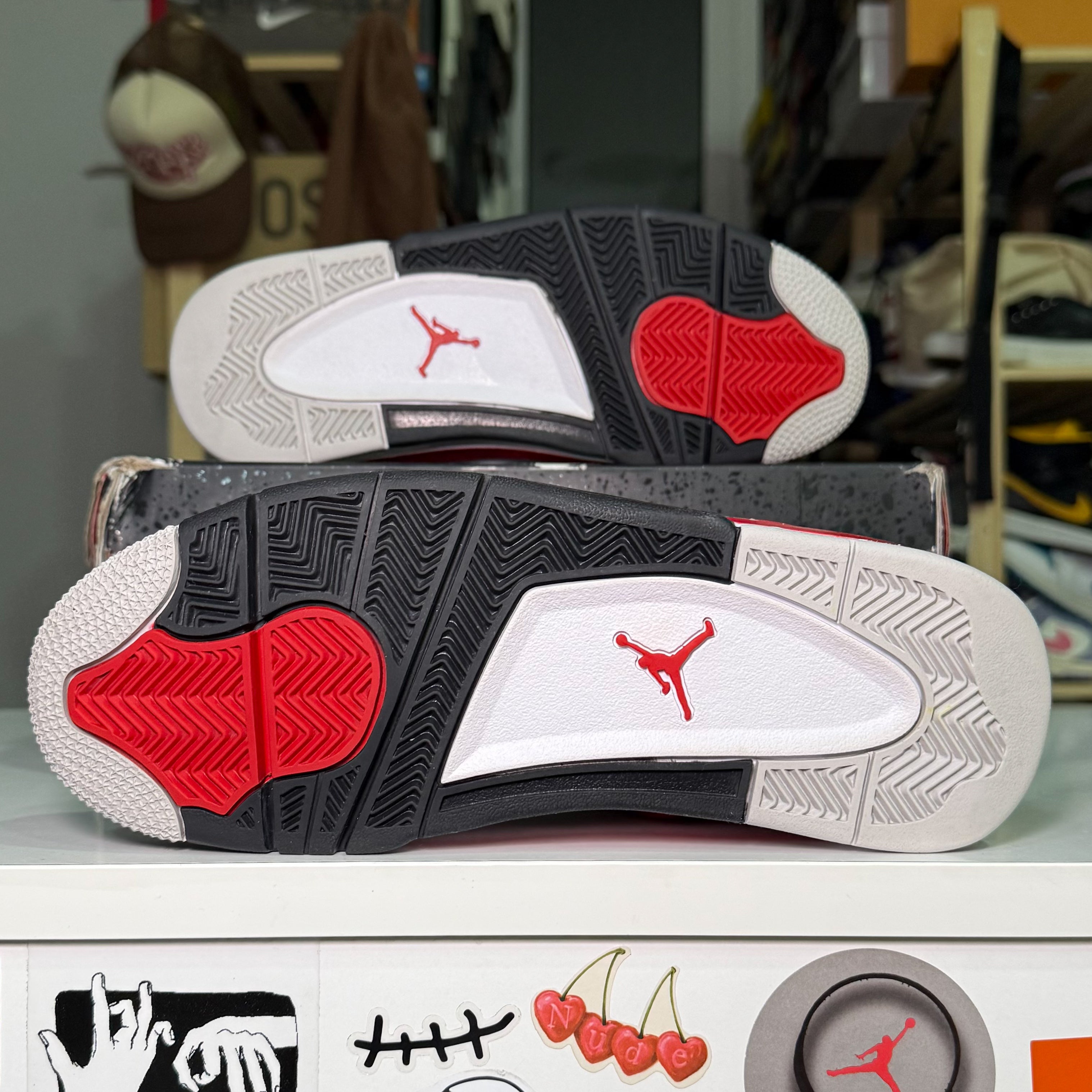 Air Jordan 4 Retro 'Red Cement' GS 2023 - Recondicionado