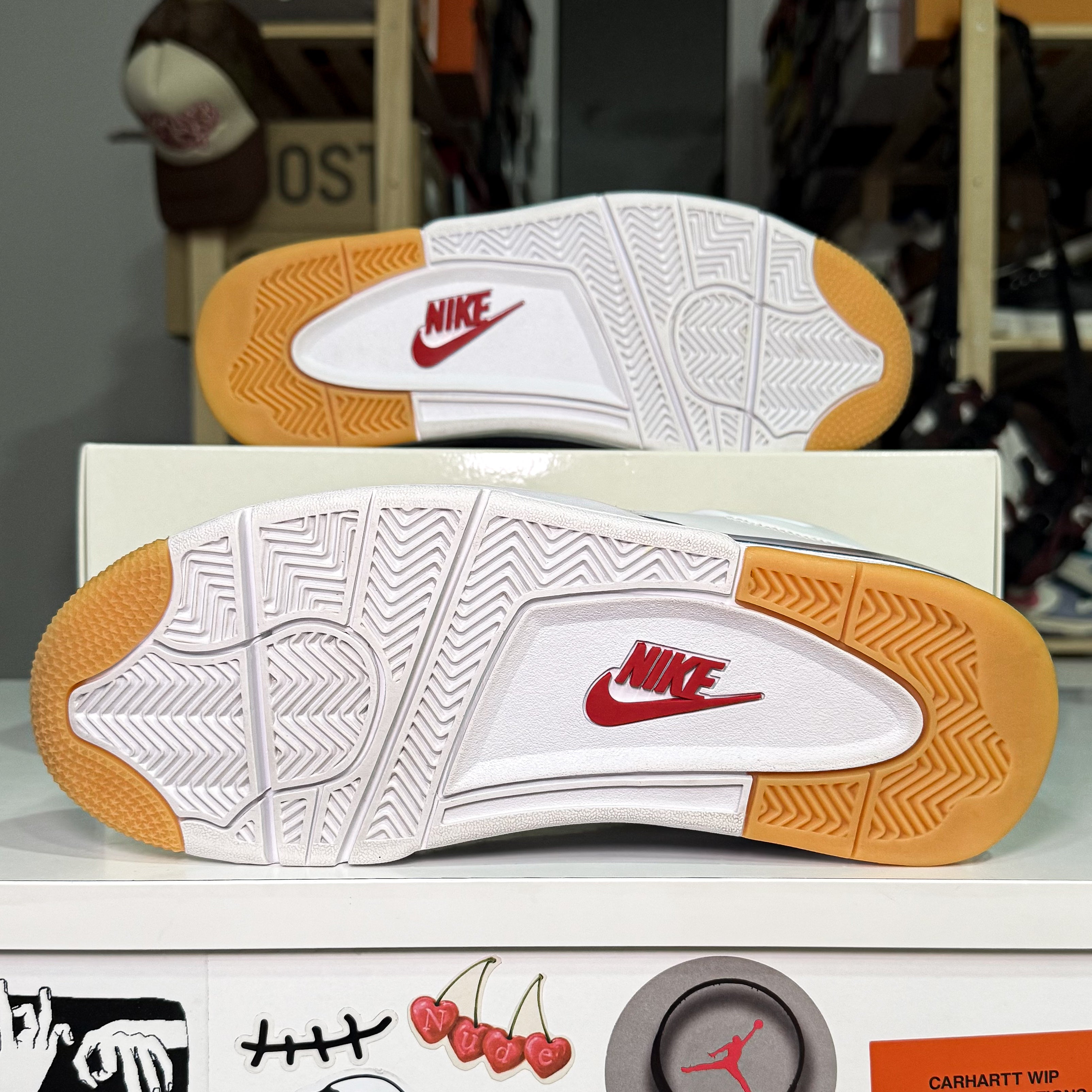 Air Jordan 4 Retro SB ‘Navy’ 2025 - Recondicionado