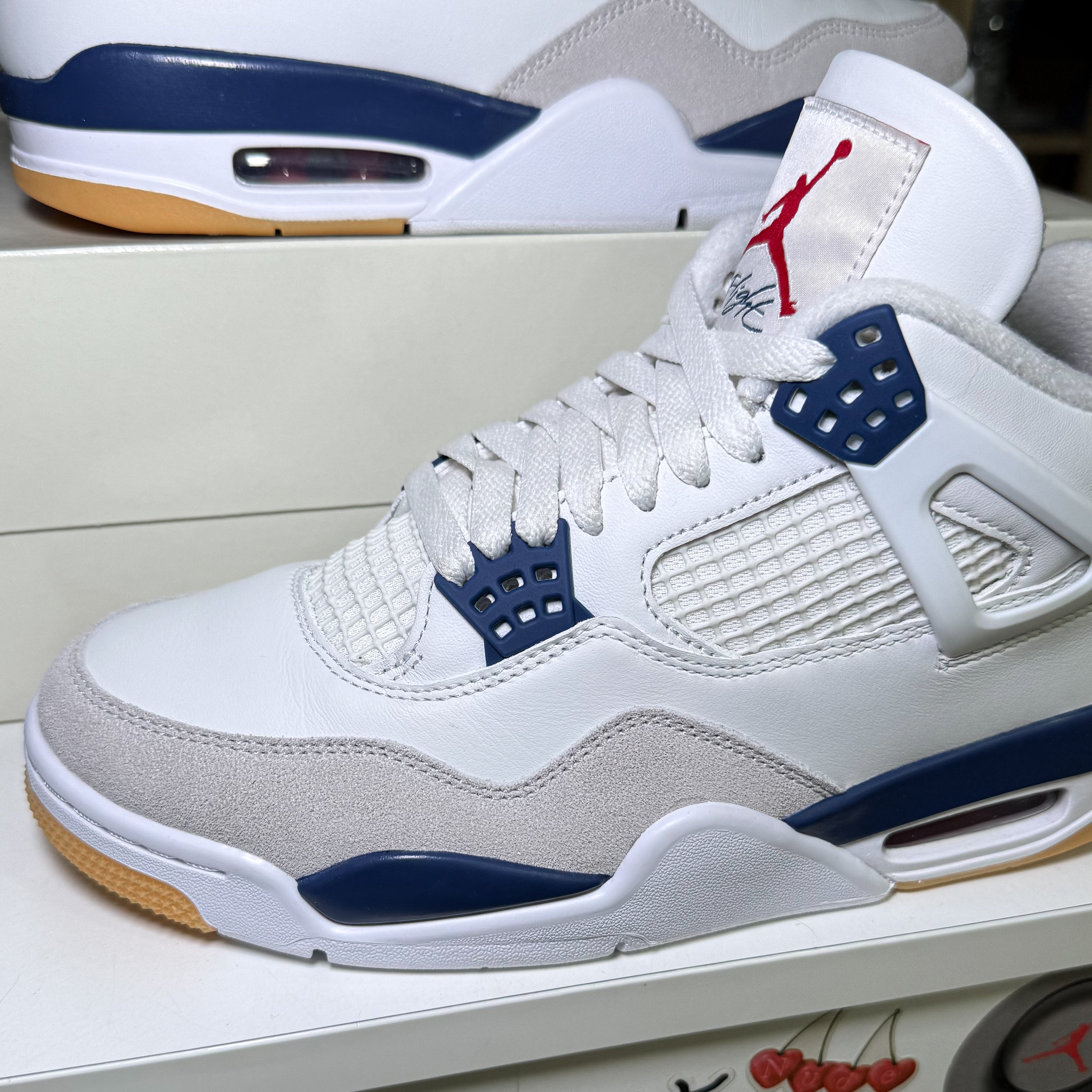 Air Jordan 4 Retro SB ‘Navy’ 2025 - Recondicionado