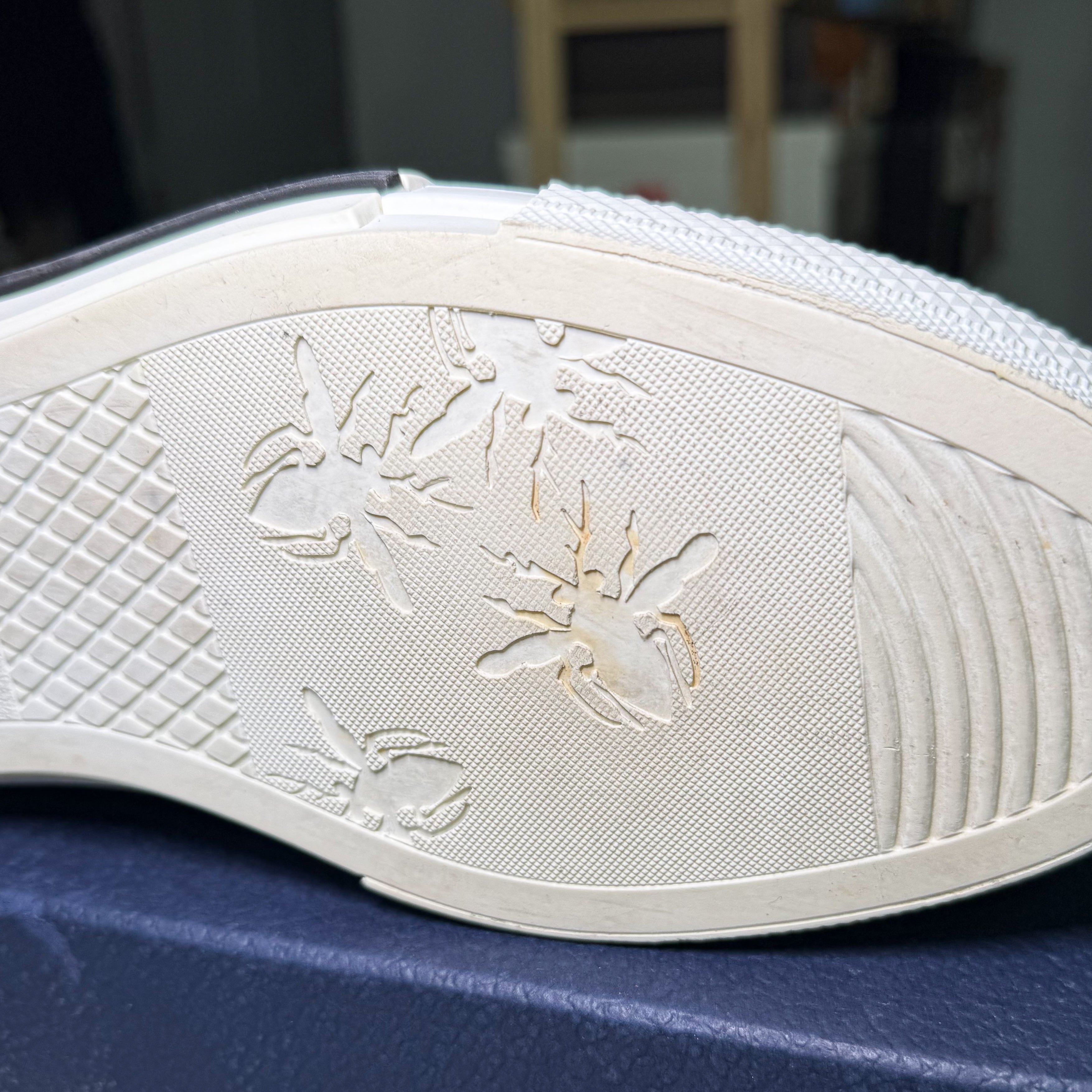 Dior B23 High ‘Dior Oblique Pixel - Dark Blue’ - Recondicionado