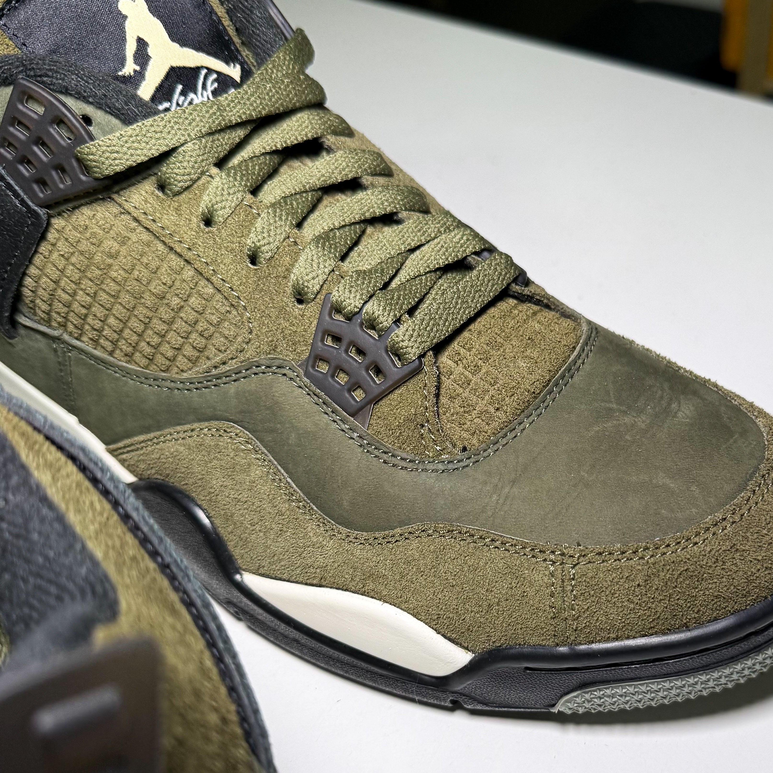 Air Jordan 4 Retro SE Craft 'Medium Olive' 2023 - Recondicionado